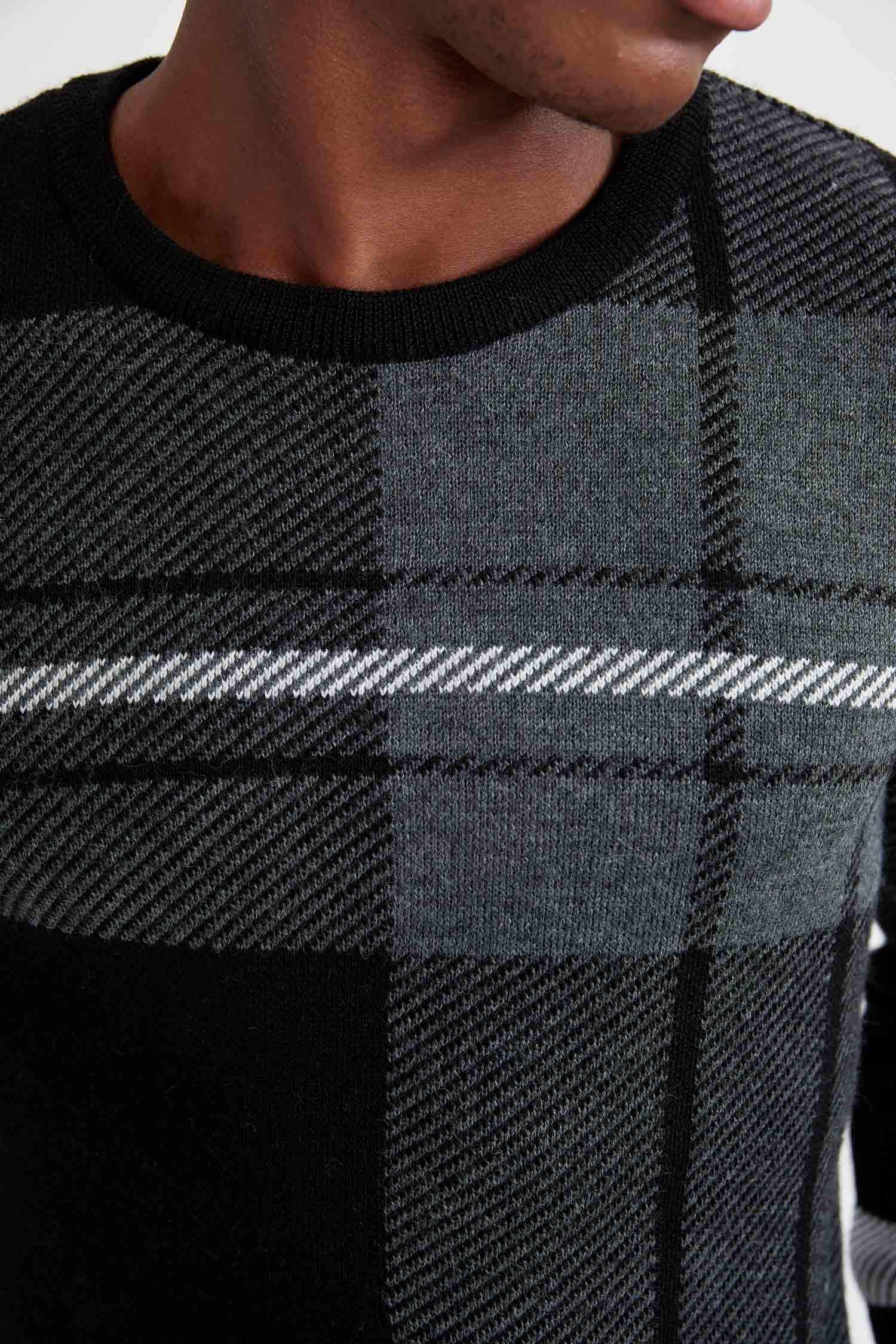 Slim Fit Ekose Desenli Triko Kazak