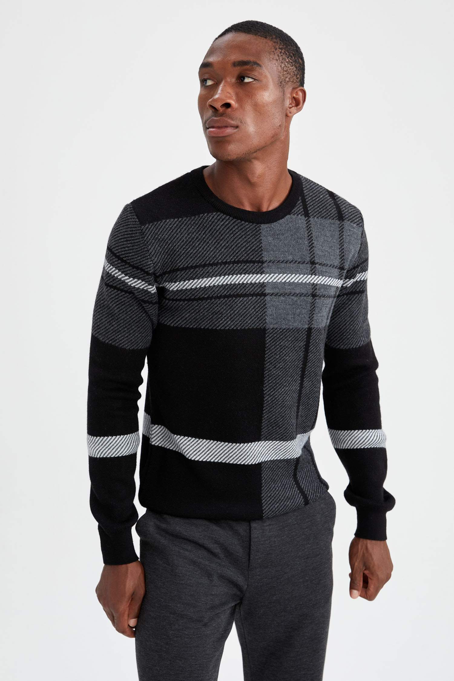 Slim Fit Ekose Desenli Triko Kazak