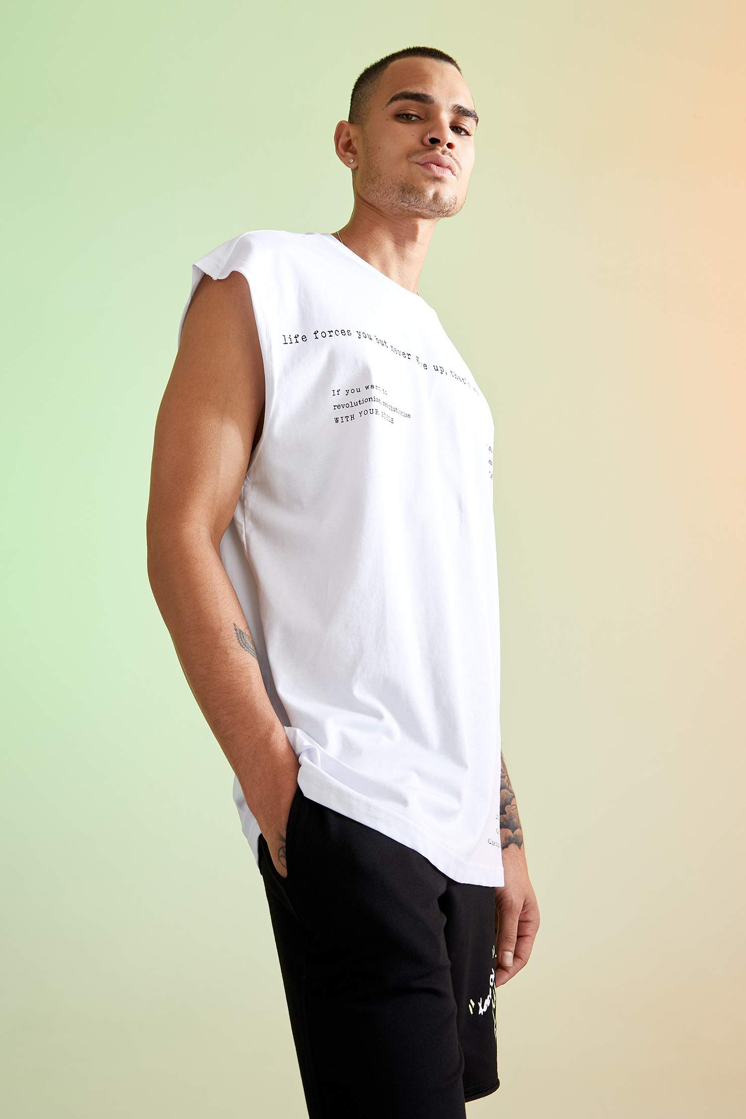 Oversize Fit Bisiklet Yaka Yazı Baskılı Kolsuz Spor Tişört