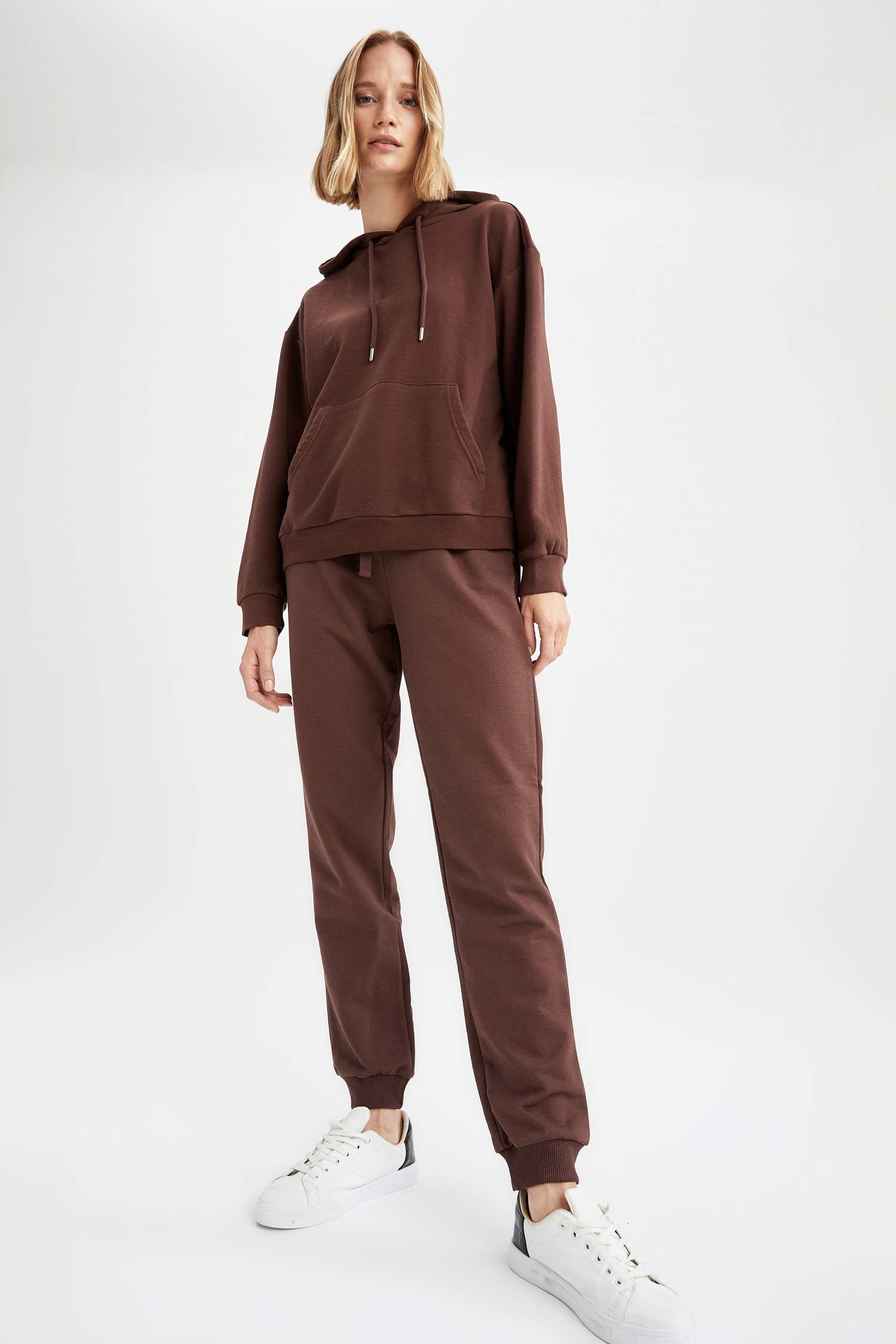 Basic Kapüşonlu Relax Fit İçi Yumuşak Tüylü Sweatshirt