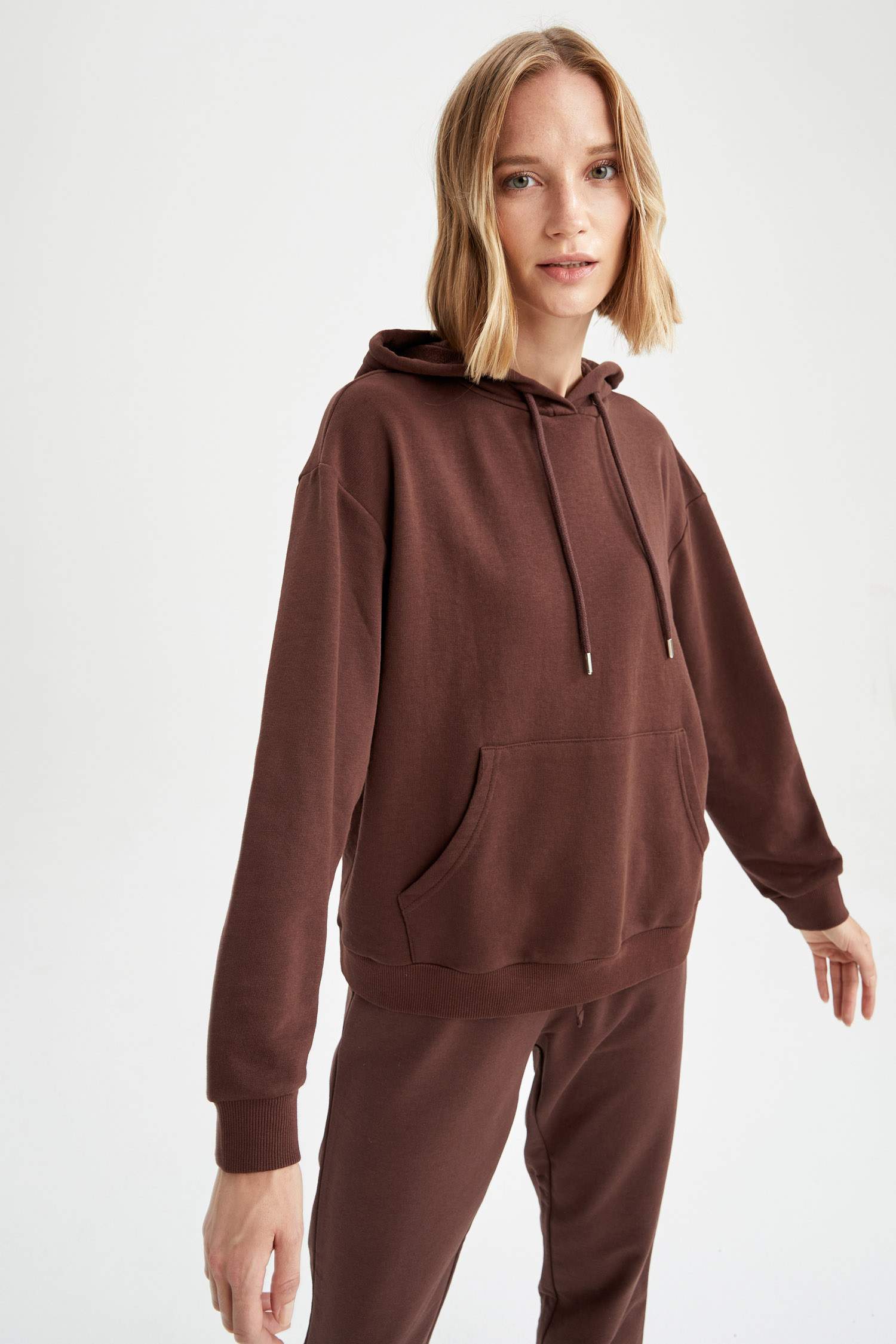 Basic Kapüşonlu Relax Fit İçi Yumuşak Tüylü Sweatshirt