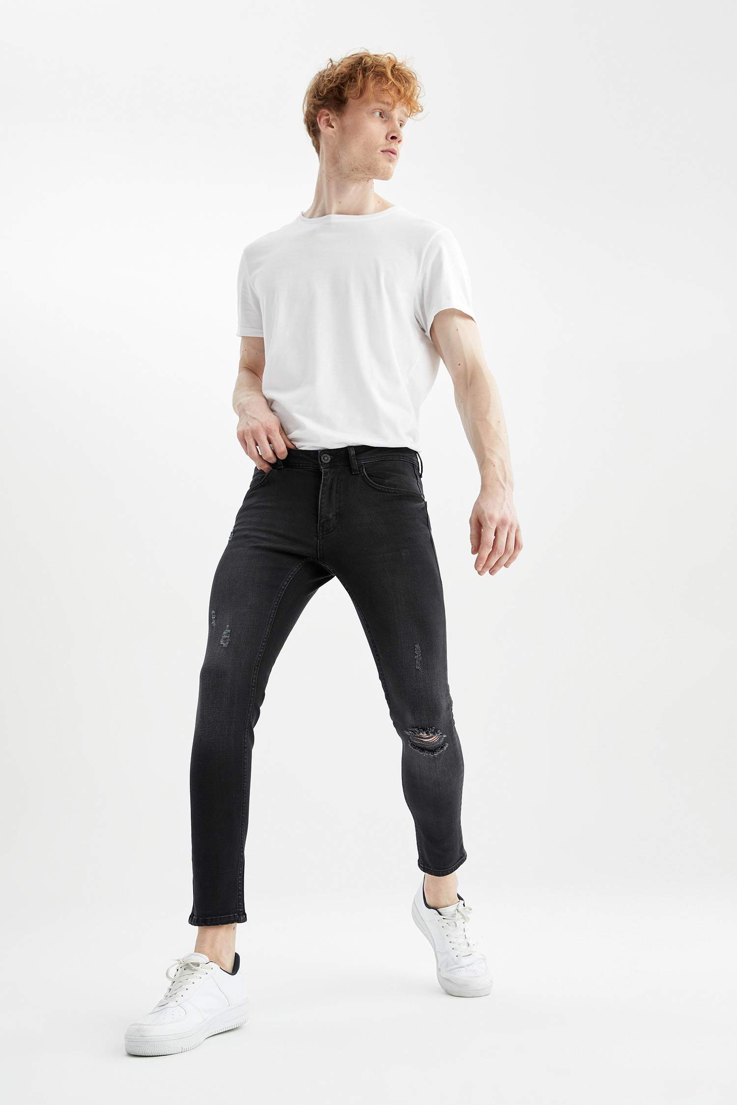 Super Skinny Fit Normal Bel Dar Paça Yırtık Detaylı Jean Pantolon