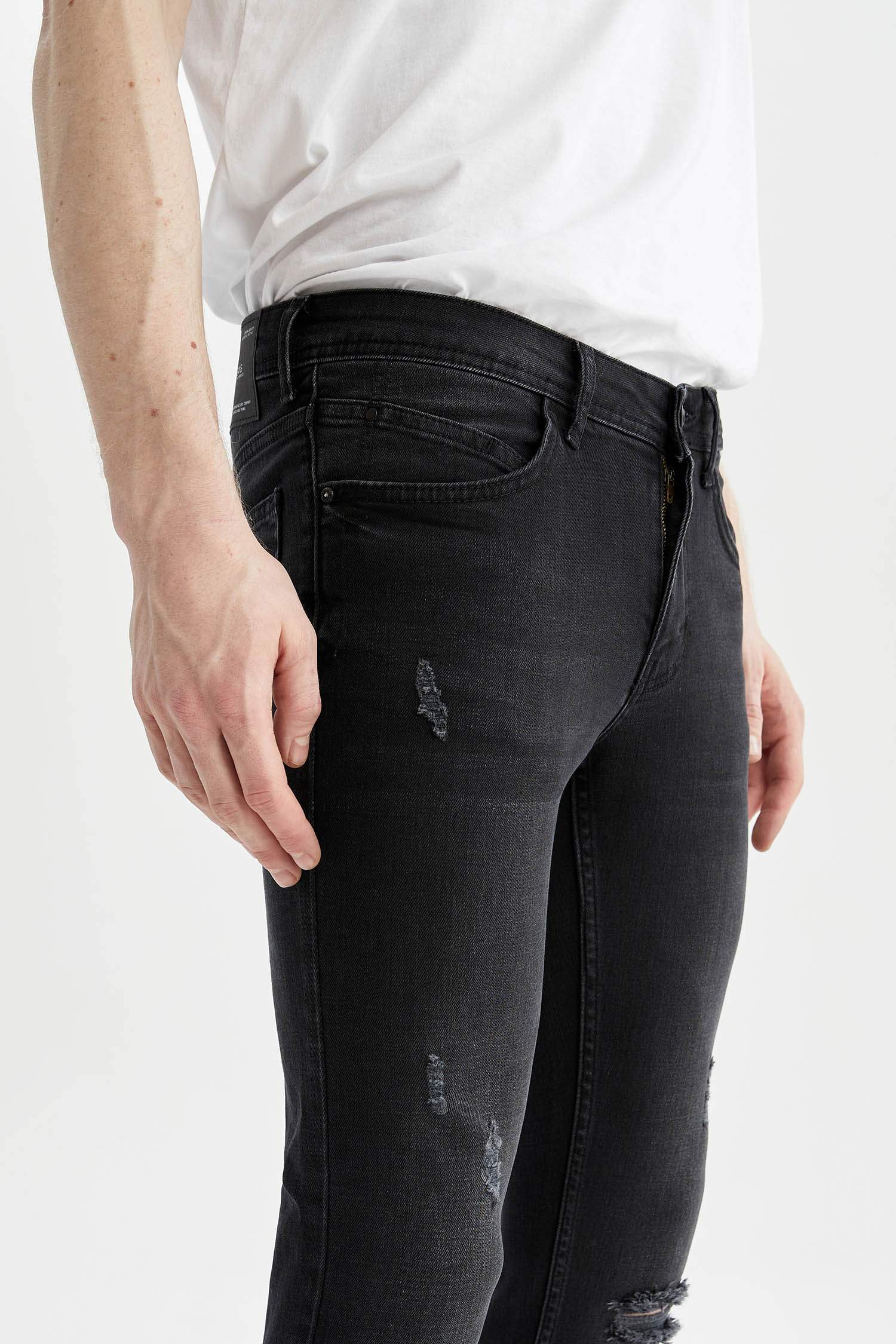 Super Skinny Fit Normal Bel Dar Paça Yırtık Detaylı Jean Pantolon