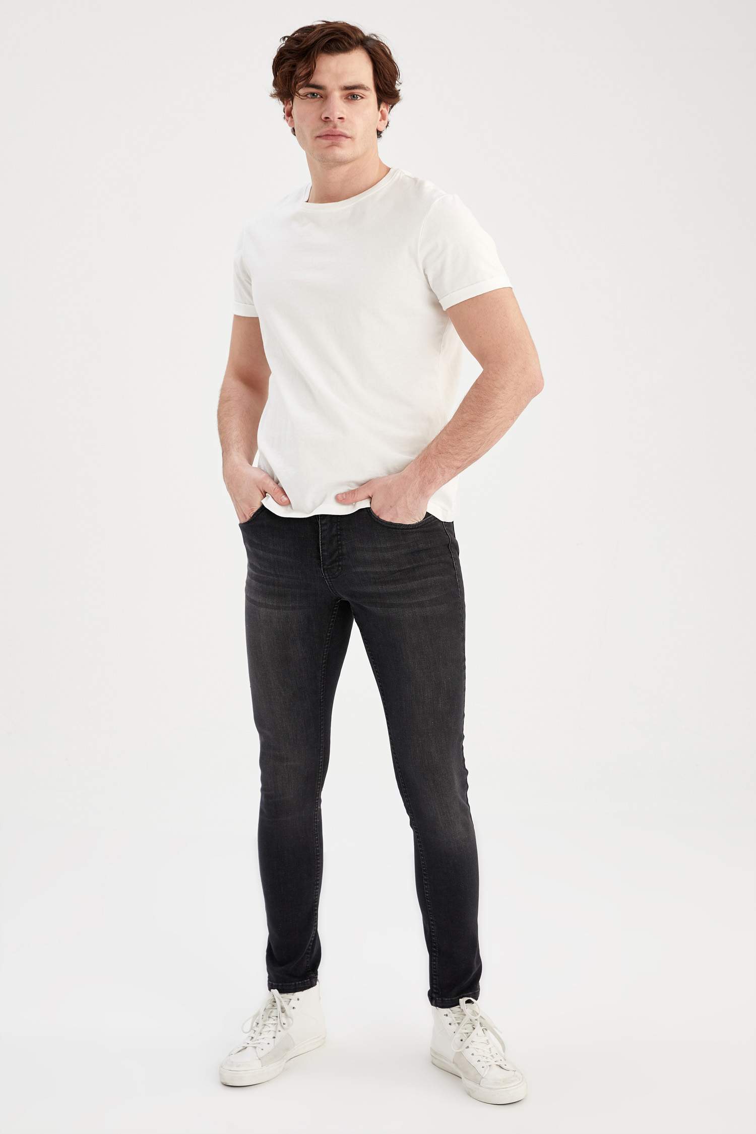 Super Skinny Düşük Bel Dar Paça Geri Dönüşümlü Jean Pantolon