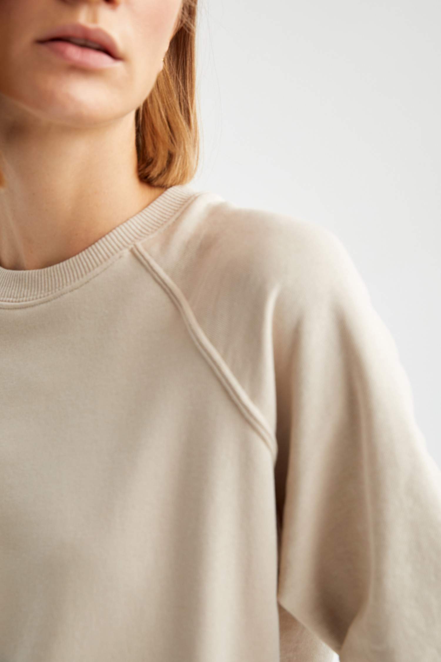 Basic Bisiklet Yaka Oversize Fit Sweatshirt
