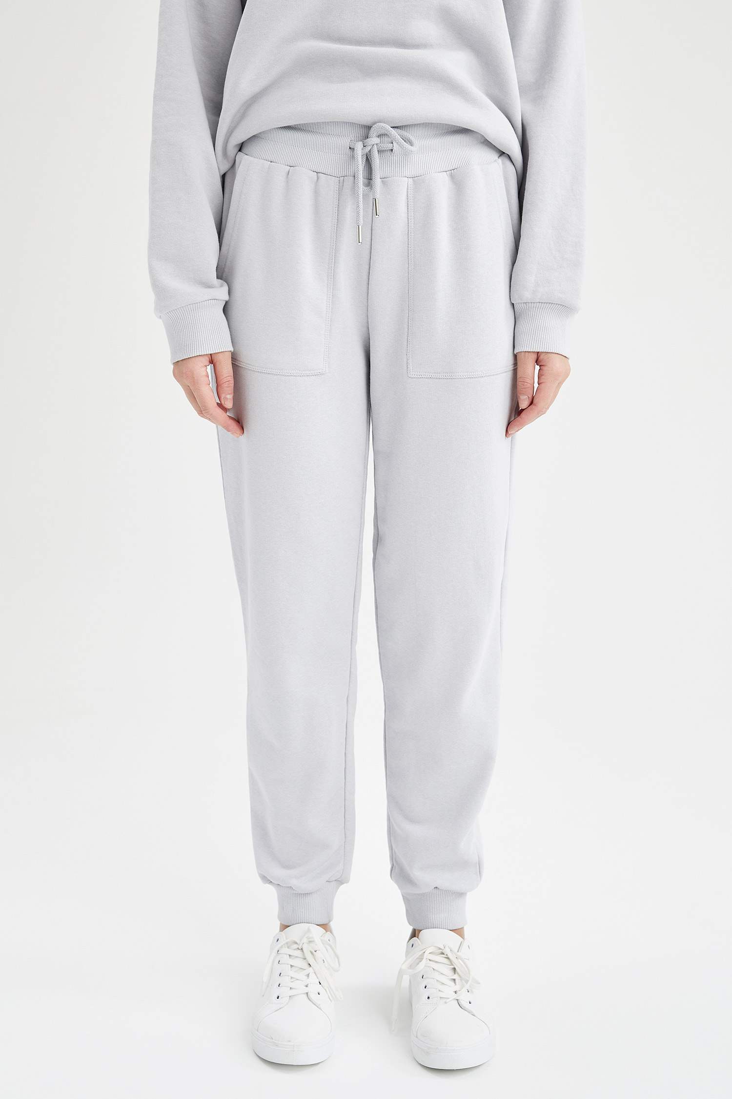 Beli Bağcıklı Cepli Relax Fit Jogger Eşofman Altı