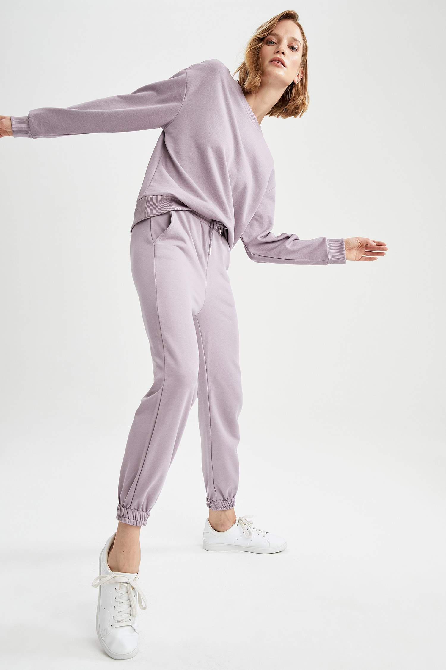 Beli Bağcıklı Relax Fit İçi Yumuşak Tüylü Jogger Eşofman Altı
