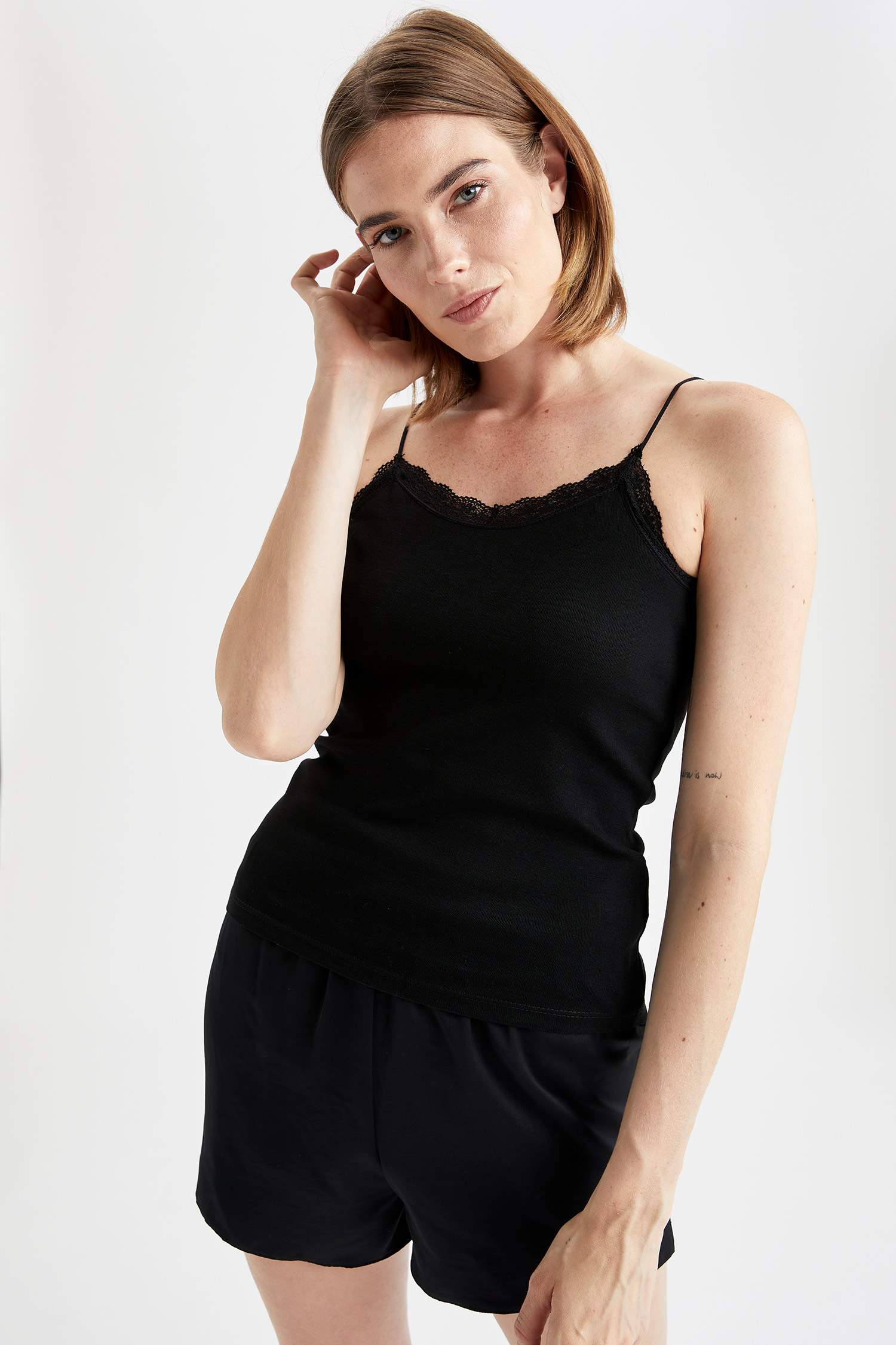 Dantel Detaylı İp Askılı Slim Fit Pamuklu 2'li Atlet