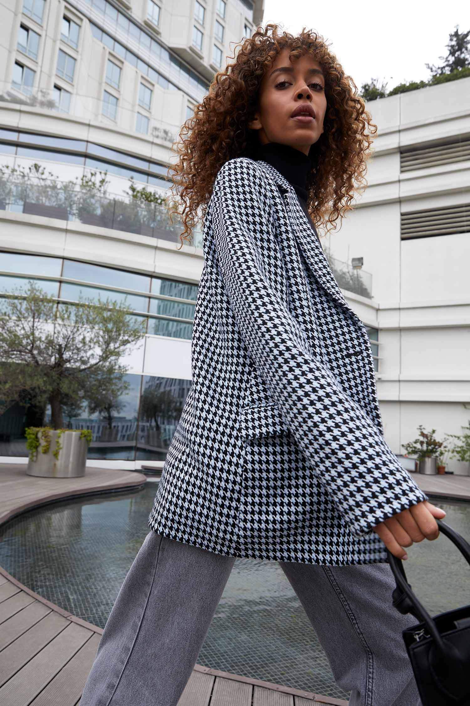 Relax Fit Kazayağı Desenli Dokulu Tüvit Blazer Ceket