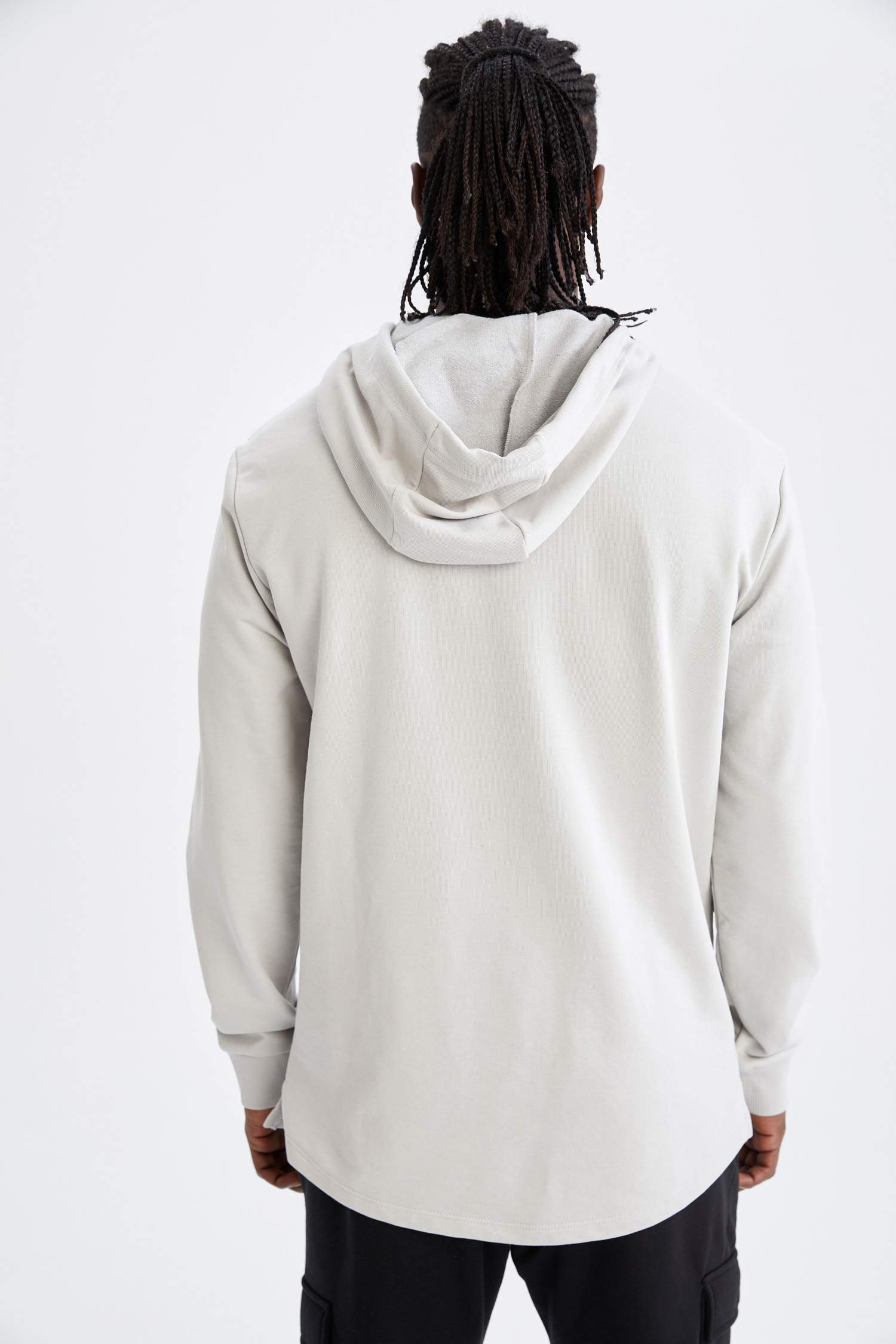 Standart Fit Kapüşonlu Cepli Pamuklu Sweatshirt