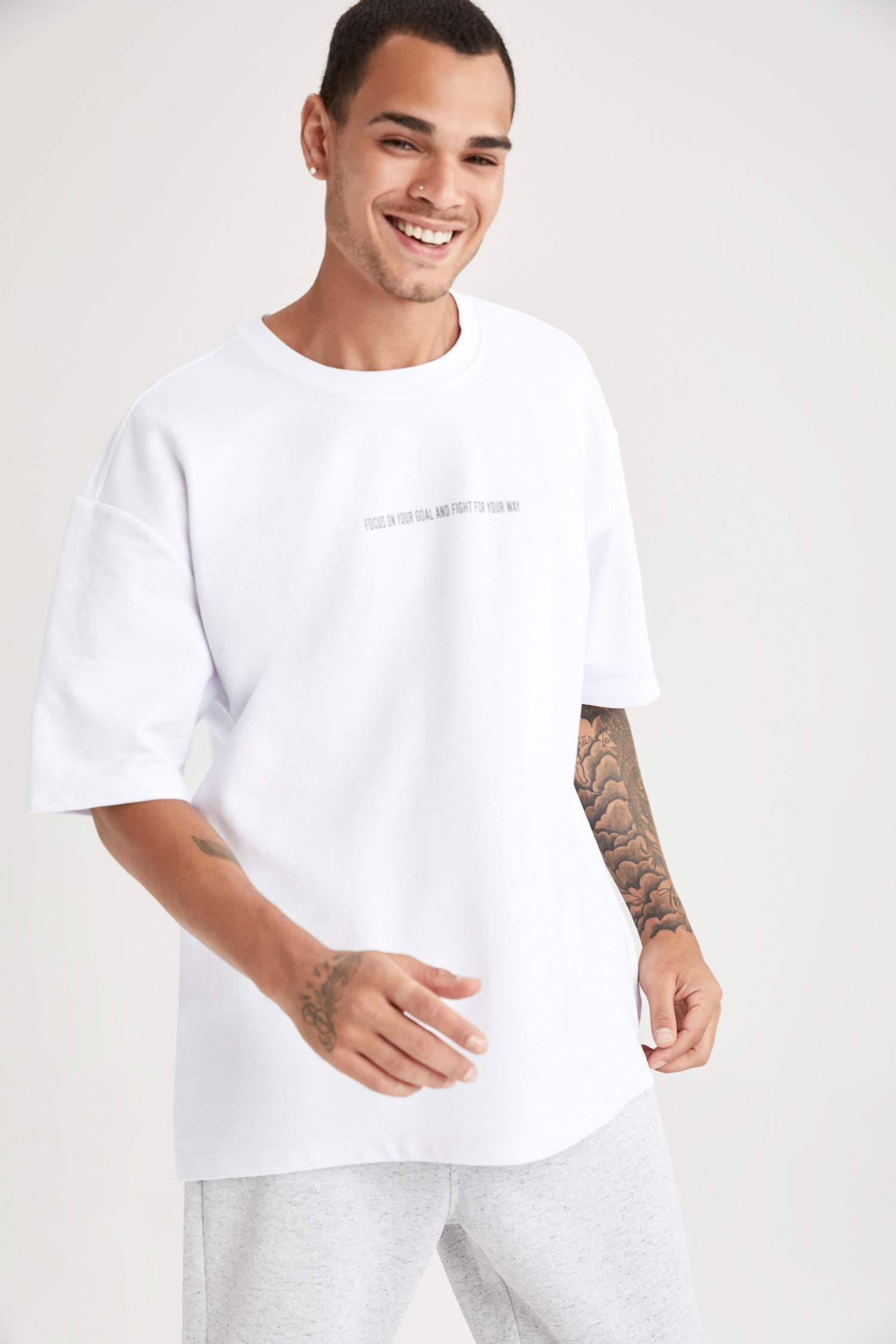 Oversize Fit Bisiklet Yaka Sırt Baskılı Kısa Kollu Pamuklu Sweatshirt