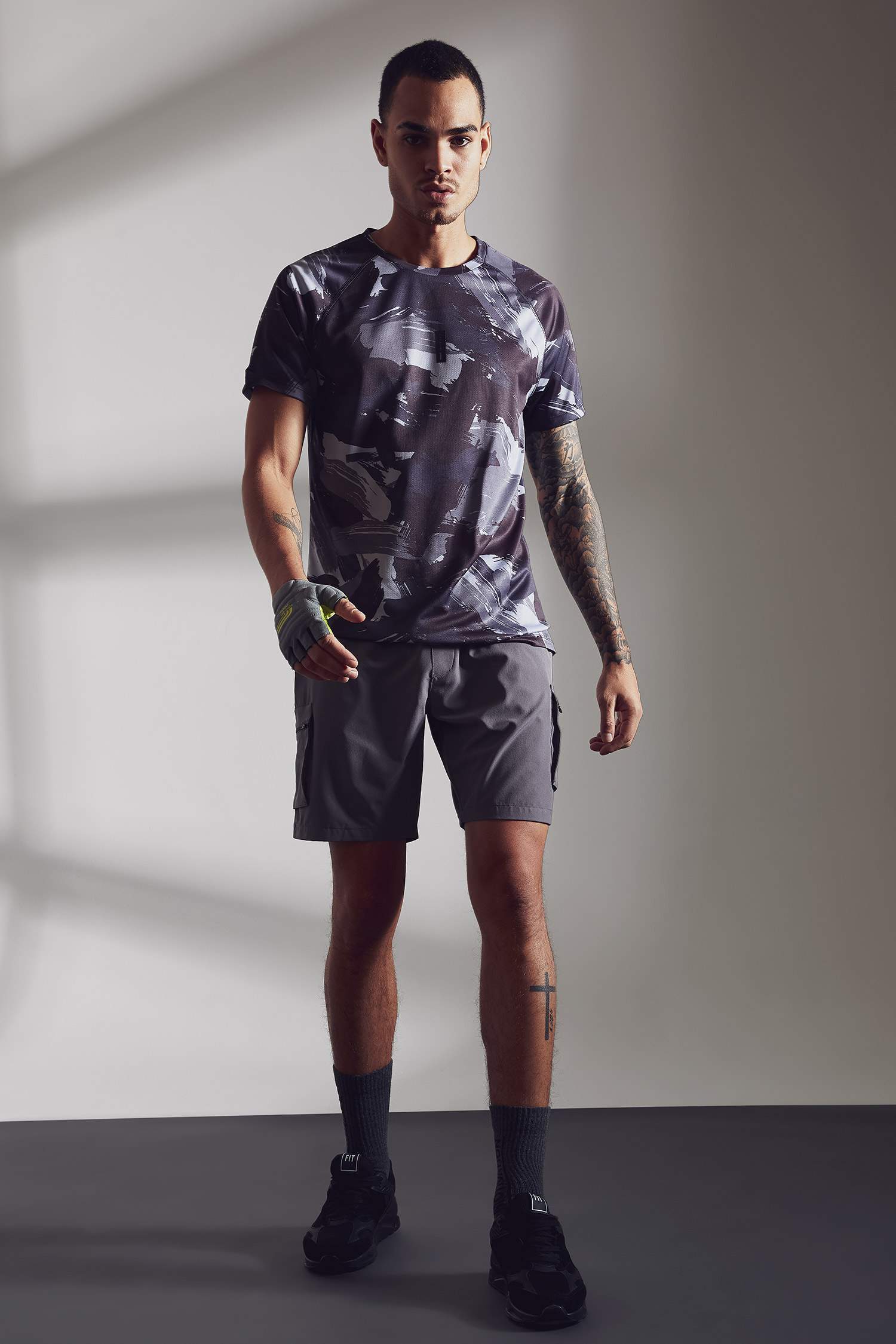 Slim Fit Sporcu Şort