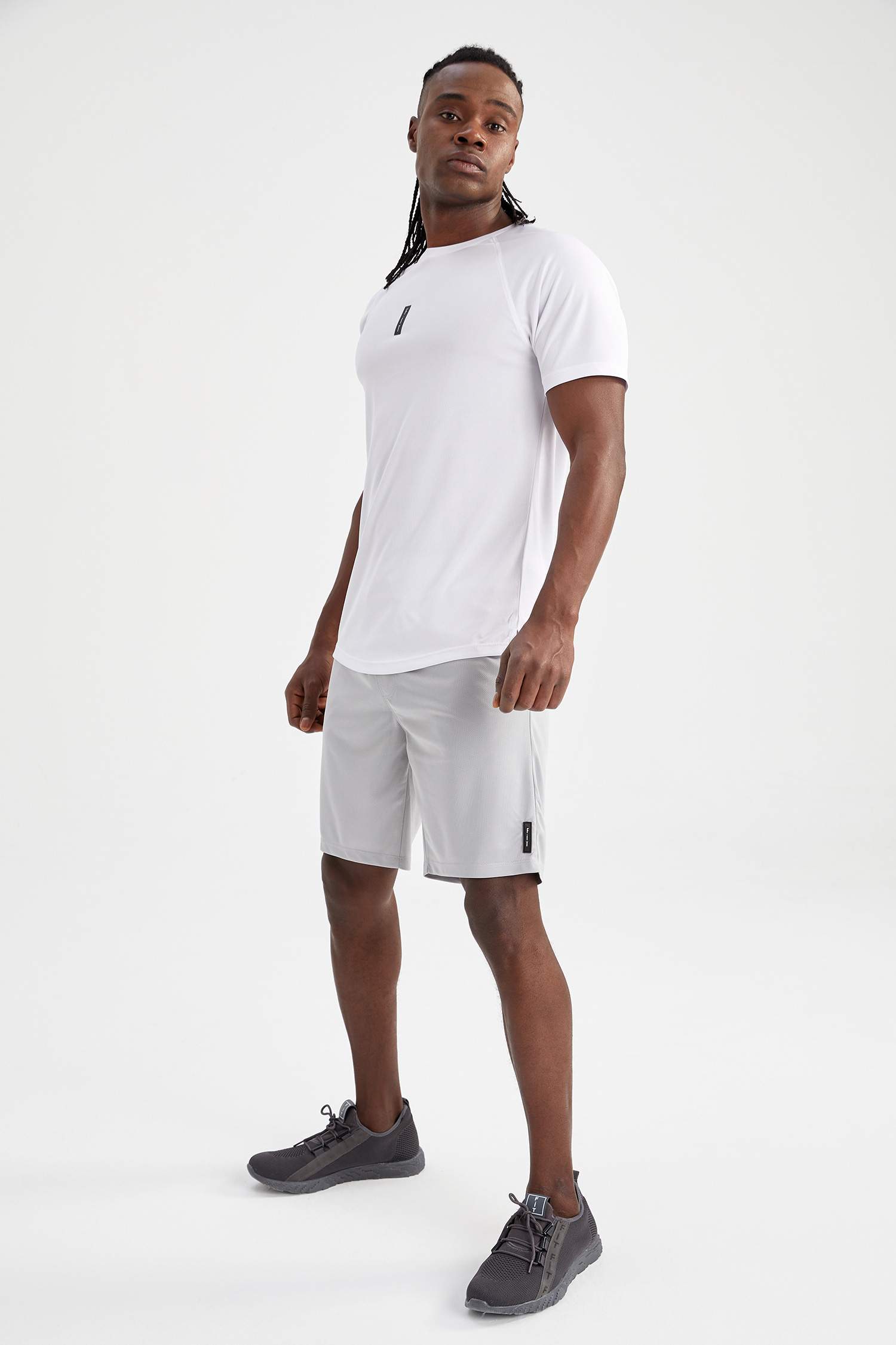 Defacto Fit Slim Fit Şort