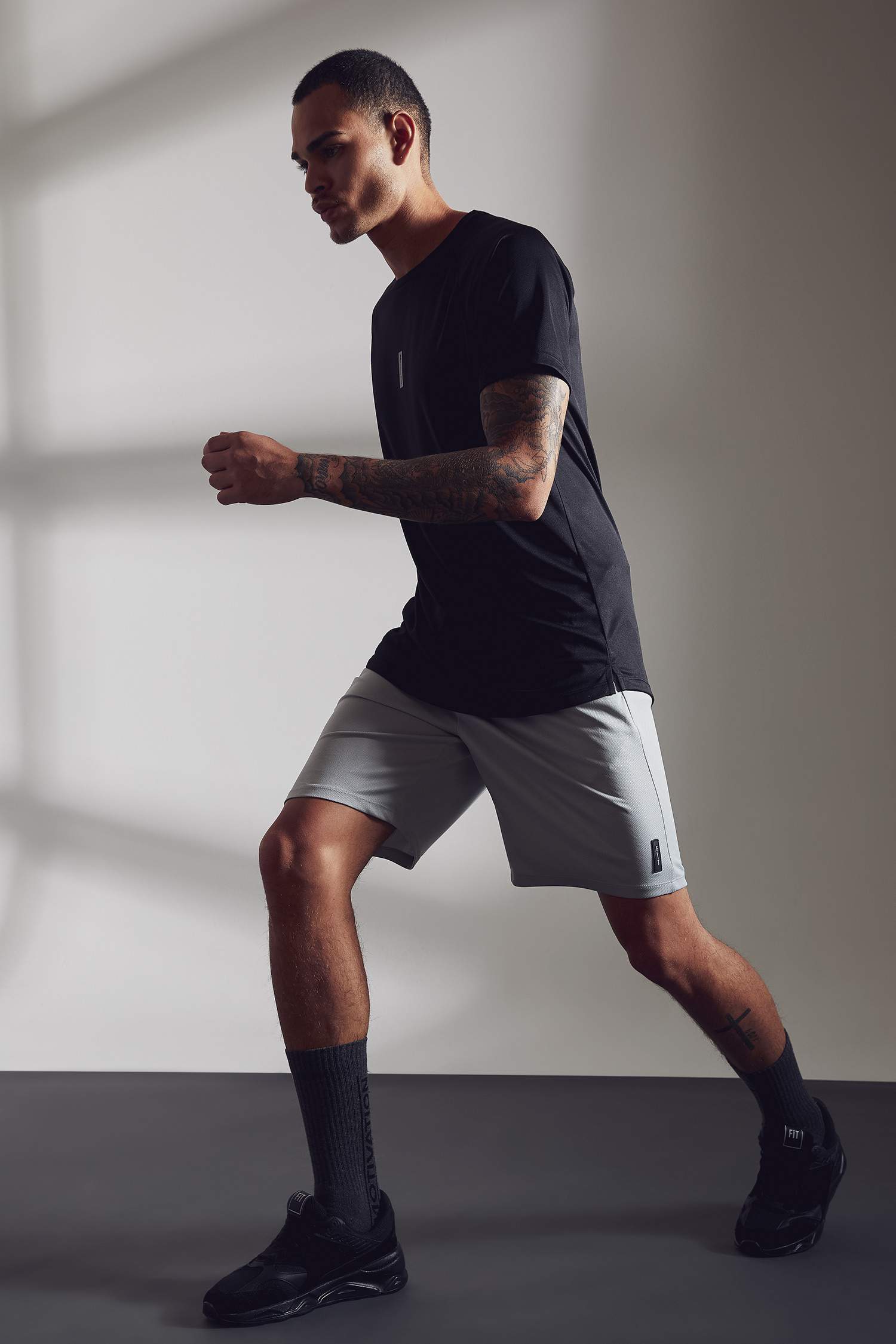 Slim Fit Beli Bağcıklı Spor Şort