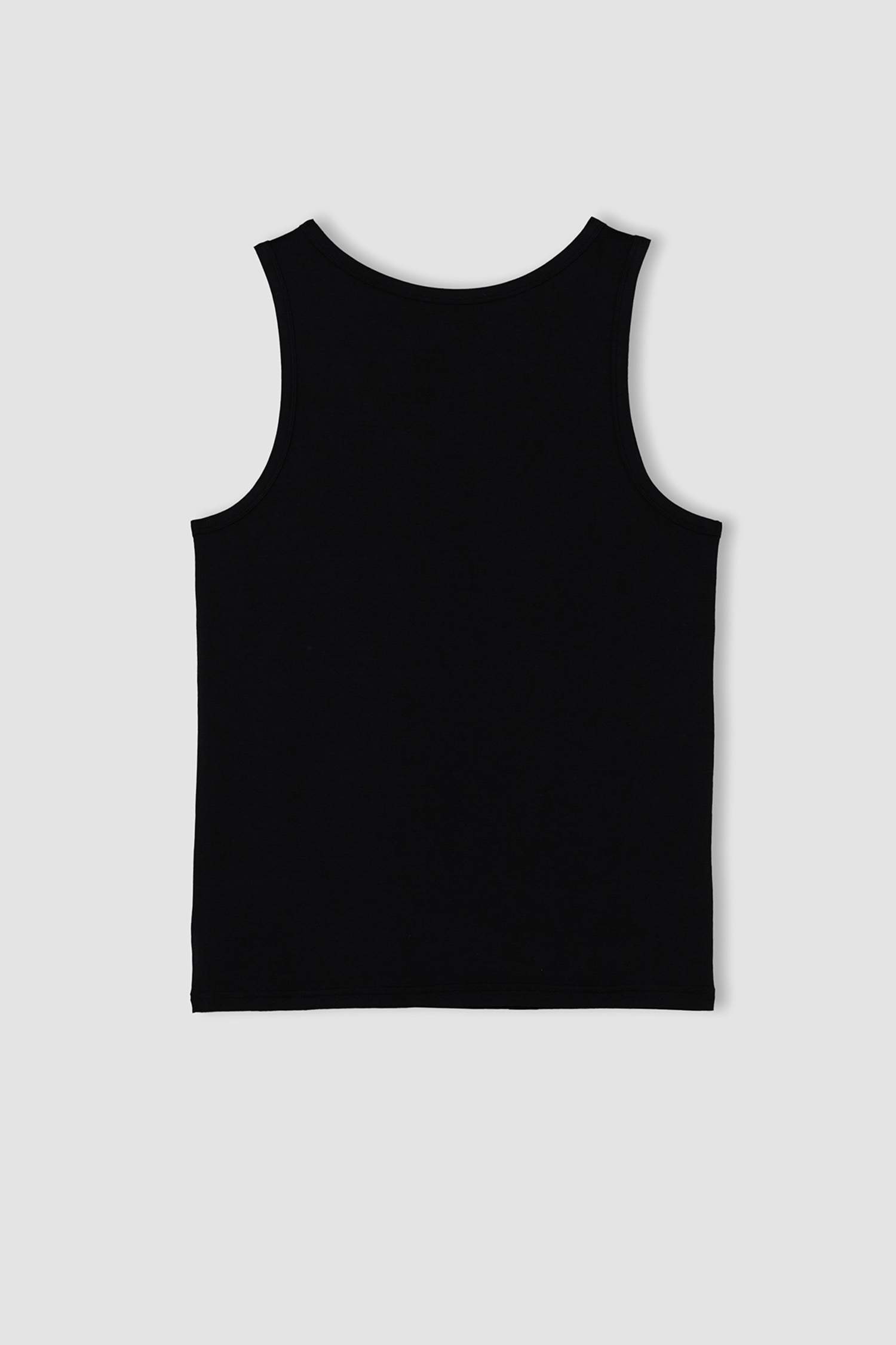 Slim Fit U Yaka Atlet