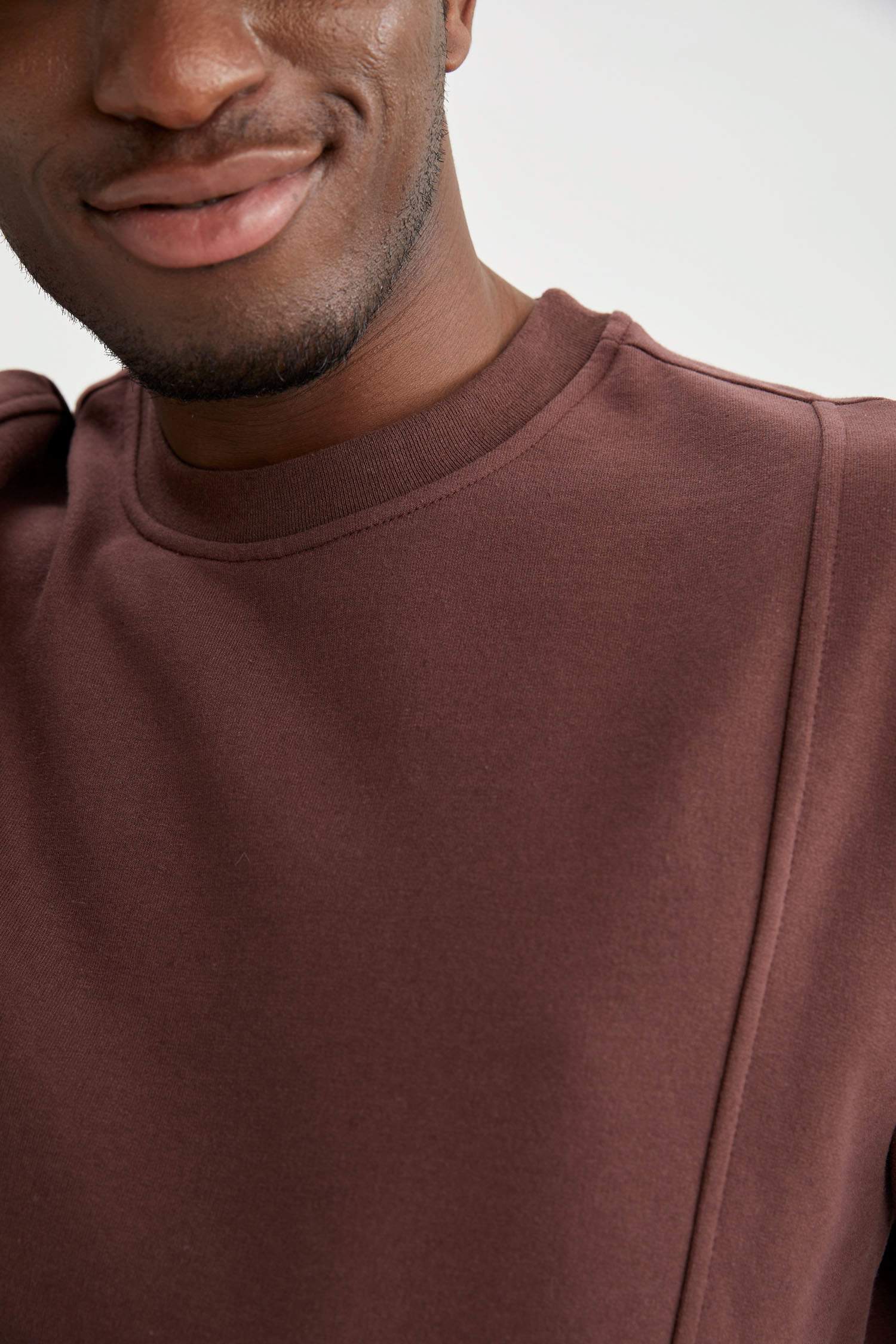 Oversize Fit Bisiklet Yaka Basic Sweatshirt