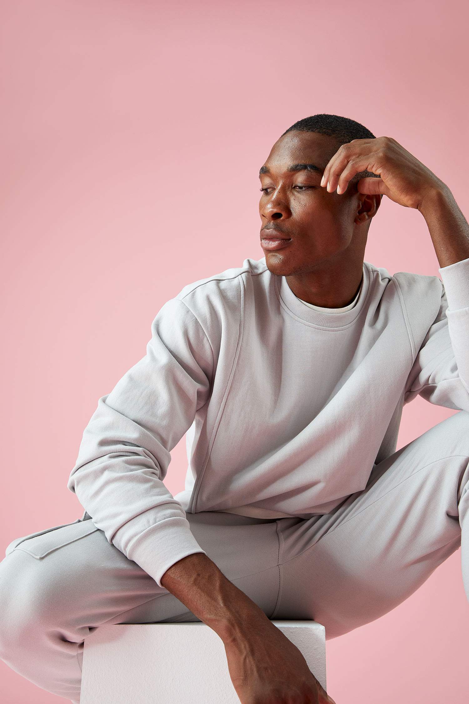 Oversize Fit Bisiklet Yaka Basic Sweatshirt