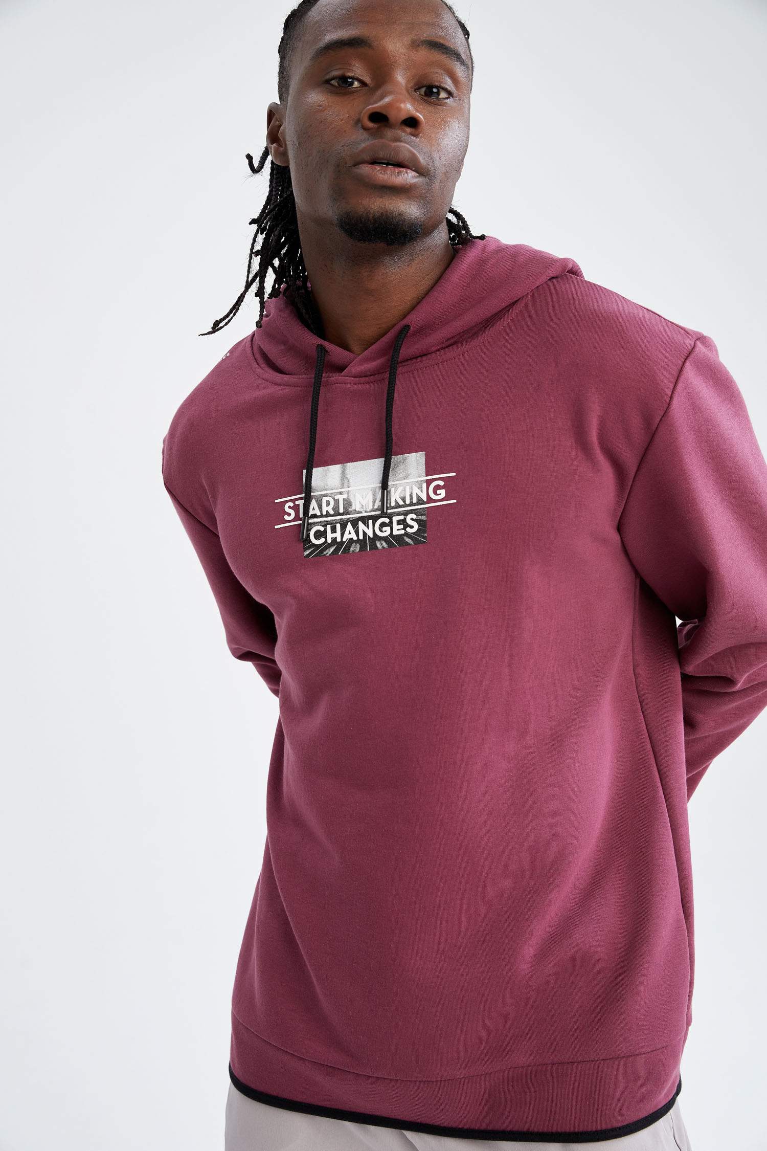 Regular Fit Kapüşonlu Slogan Baskılı Pamuklu Uzun Kollu Sweatshirt