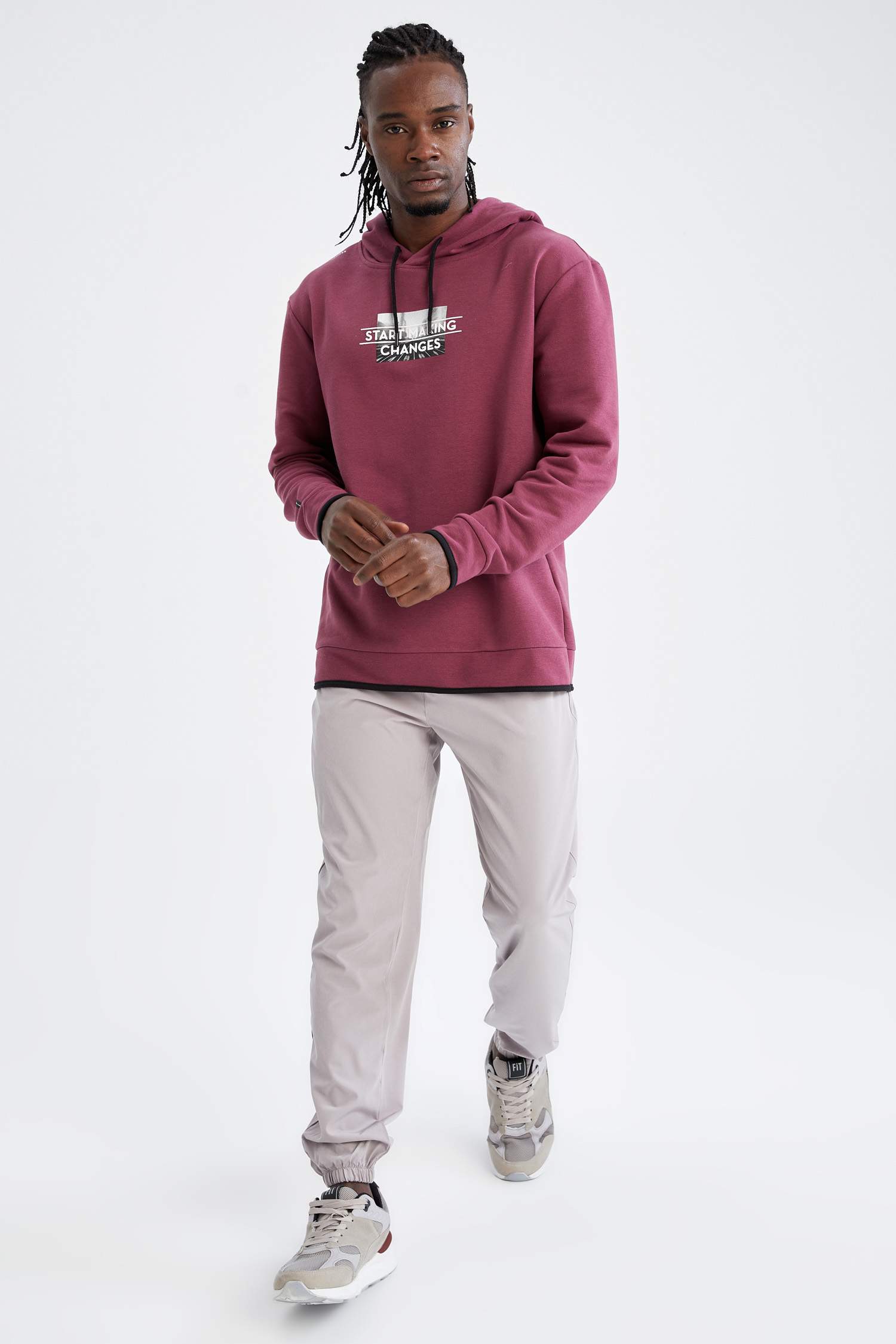 Regular Fit Kapüşonlu Slogan Baskılı Pamuklu Uzun Kollu Sweatshirt
