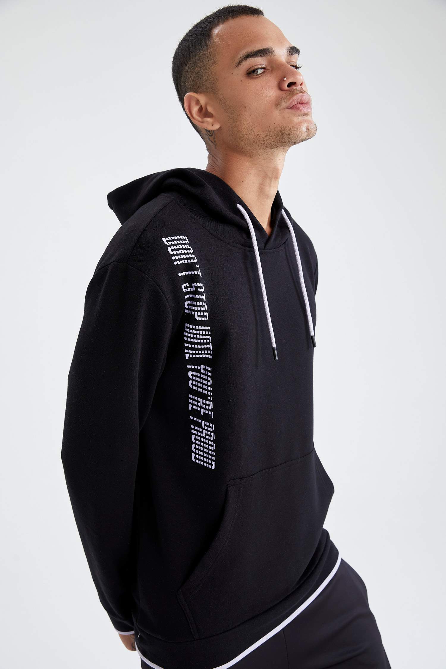 Regular Fit Kapüşonlu Baskılı Uzun Kollu Sweatshirt