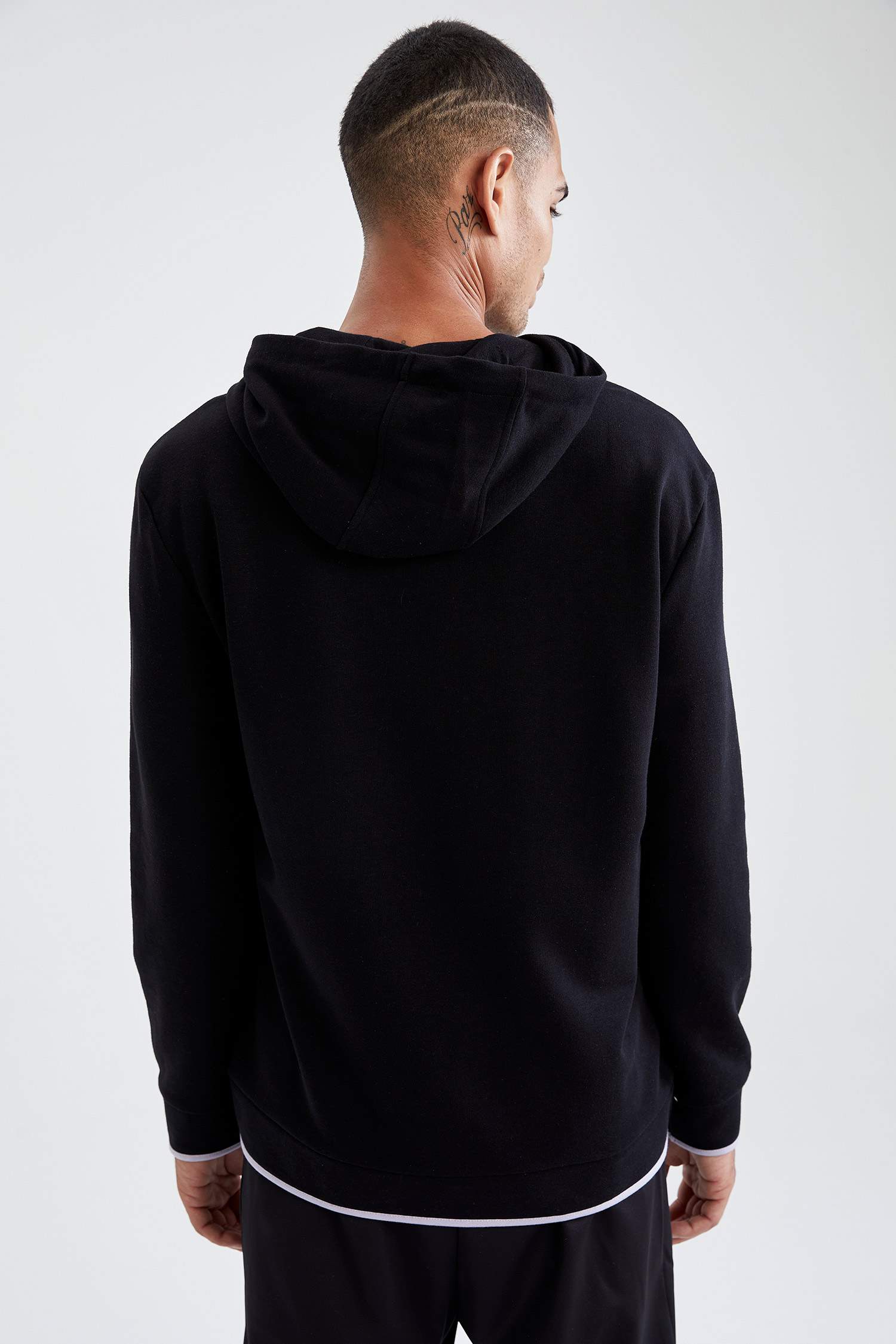 Regular Fit Kapüşonlu Baskılı Uzun Kollu Sweatshirt