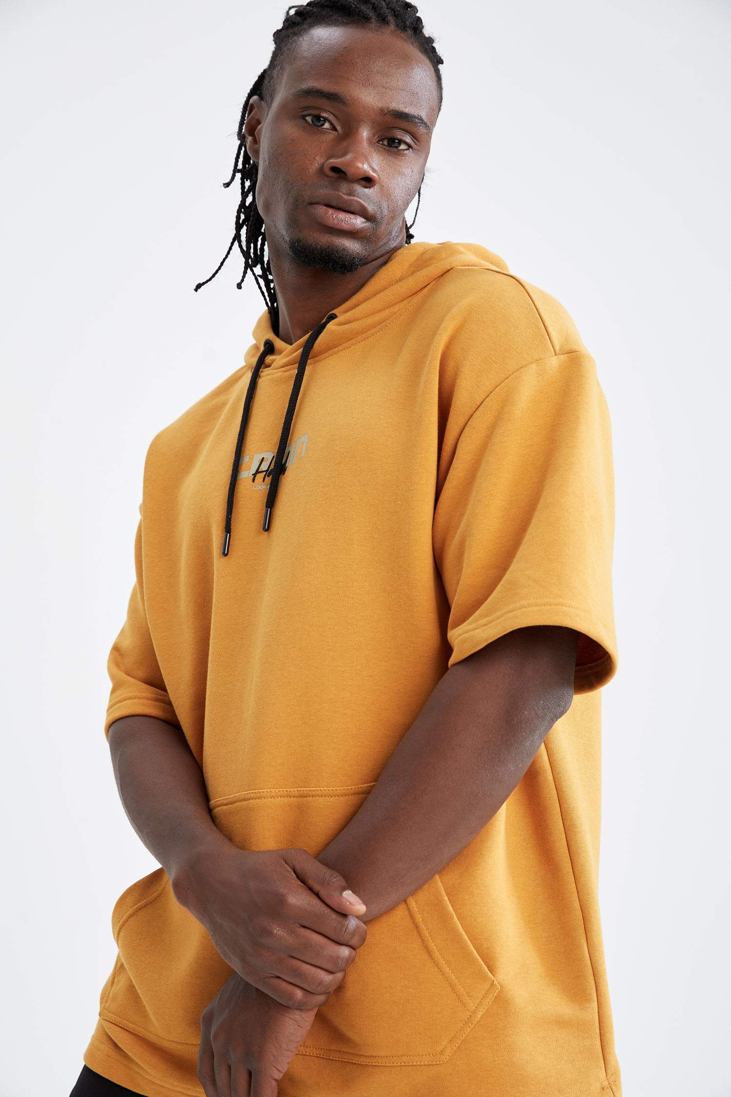 Oversize Fit Kapüşonlu Pamuklu Yarım Kollu Sweatshirt