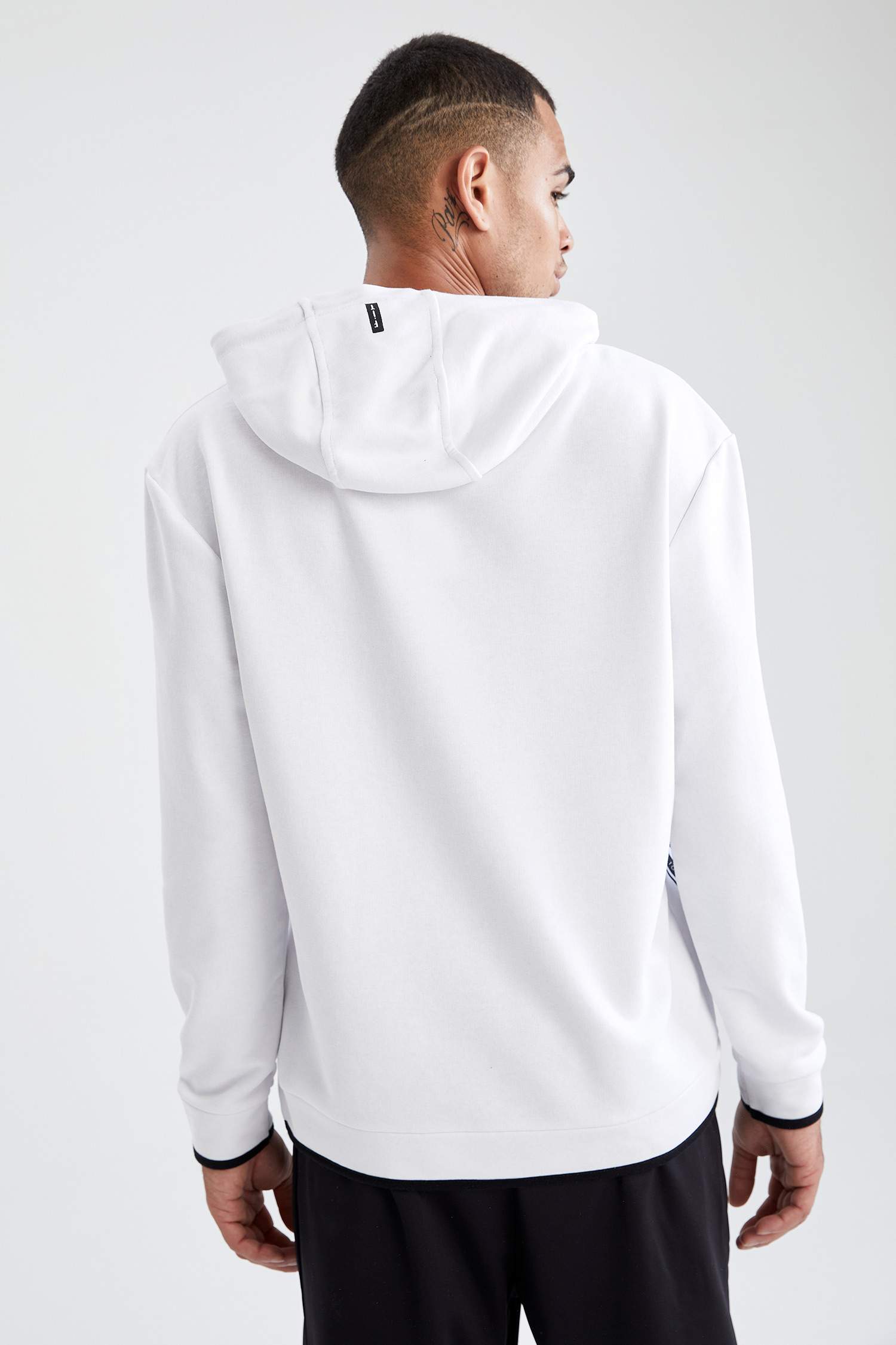 Regular Fit Kapüşonlu Baskılı Pamuklu Uzun Kollu Sweatshirt