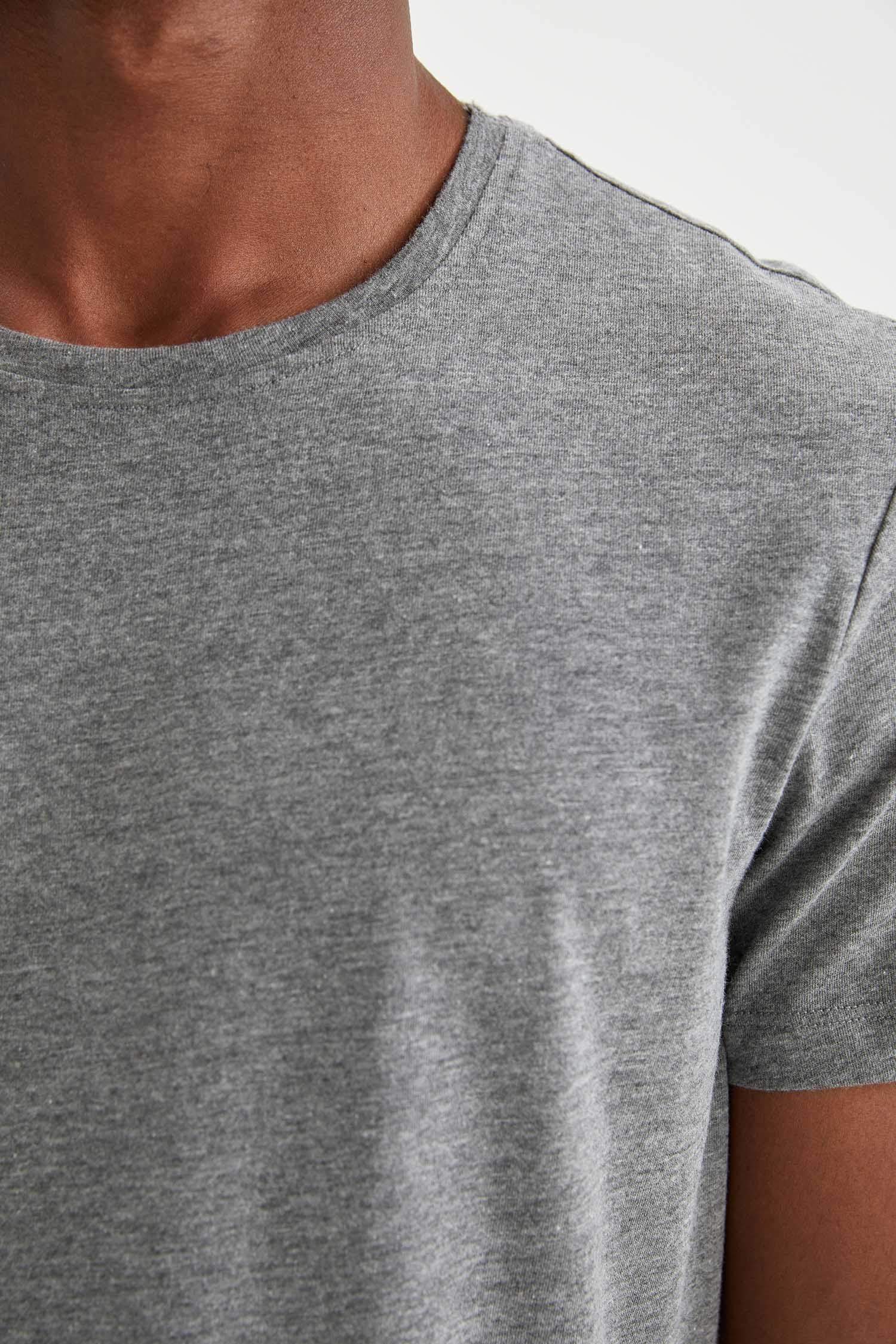 Slim Fit Bisiklet Yaka Basic Pijama Üstü