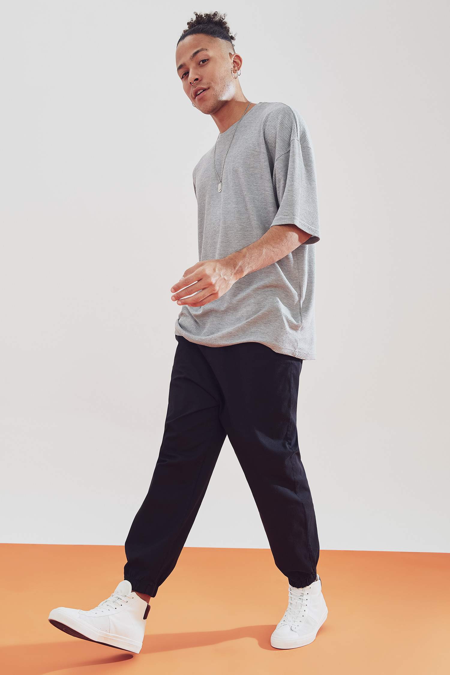 Regular Fit Beli Bağcıklı Likralı Jogger Pantolon
