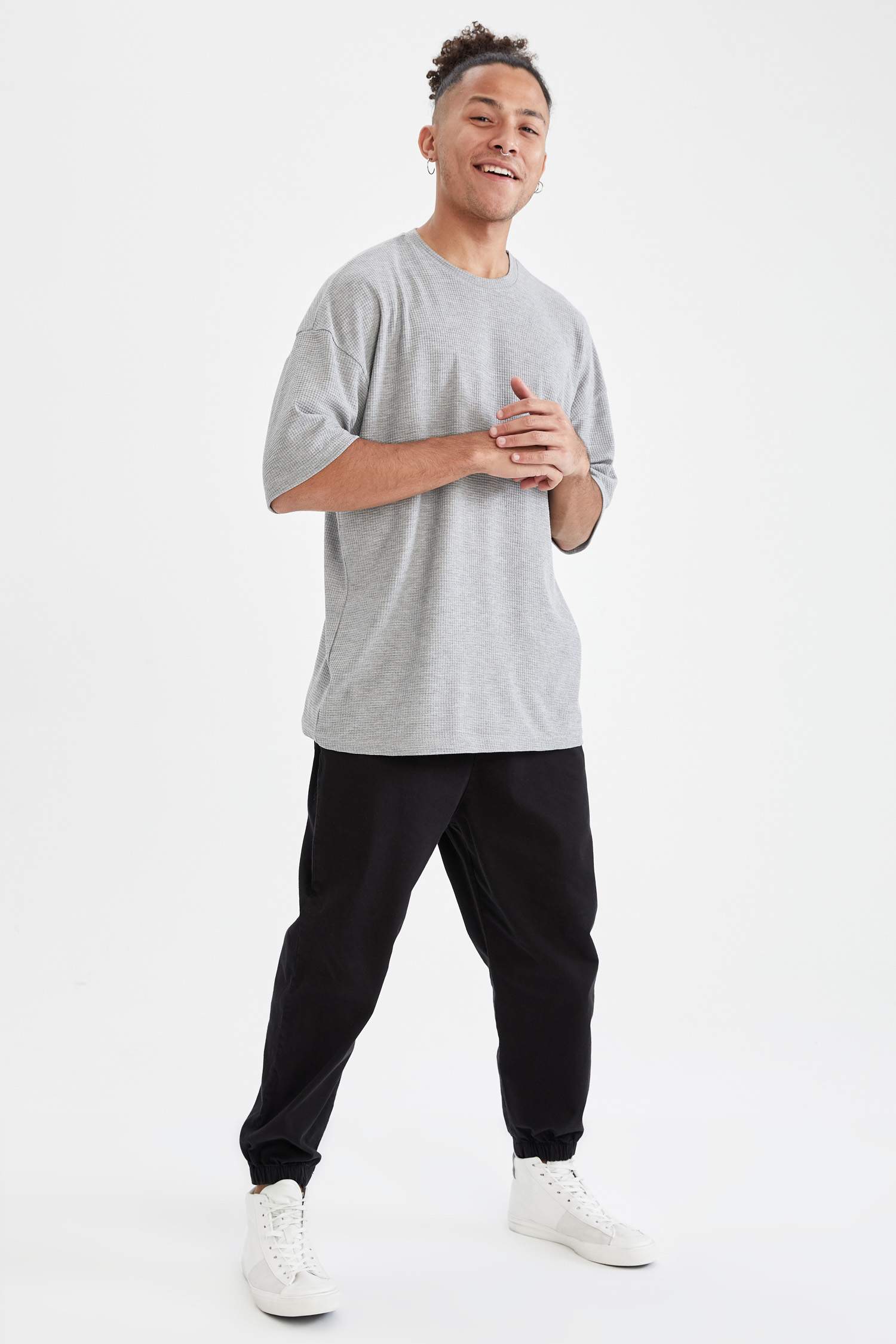 Regular Fit Beli Bağcıklı Likralı Jogger Pantolon