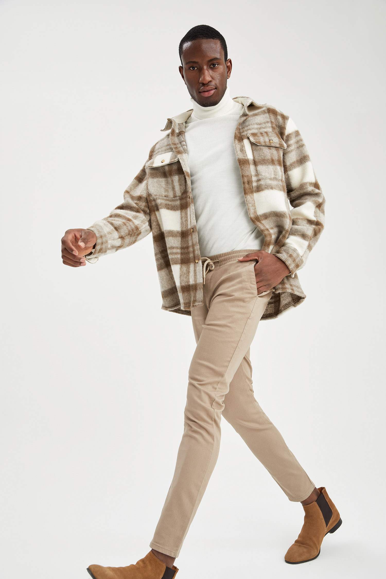 Jogger Fit Beli Bağcıklı Chino Pantolon