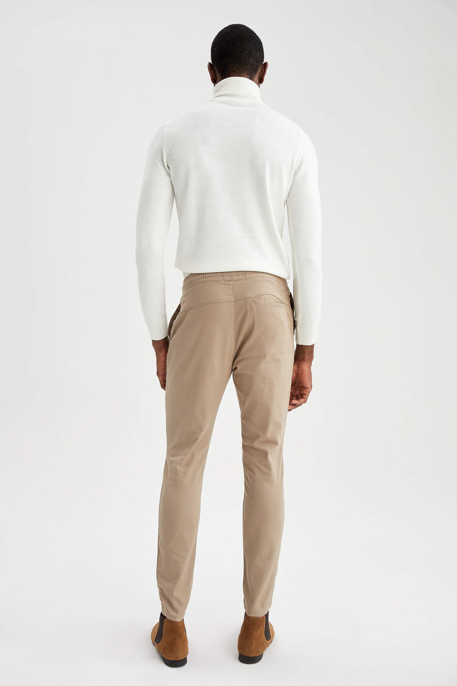 Jogger Fit Beli Bağcıklı Chino Pantolon