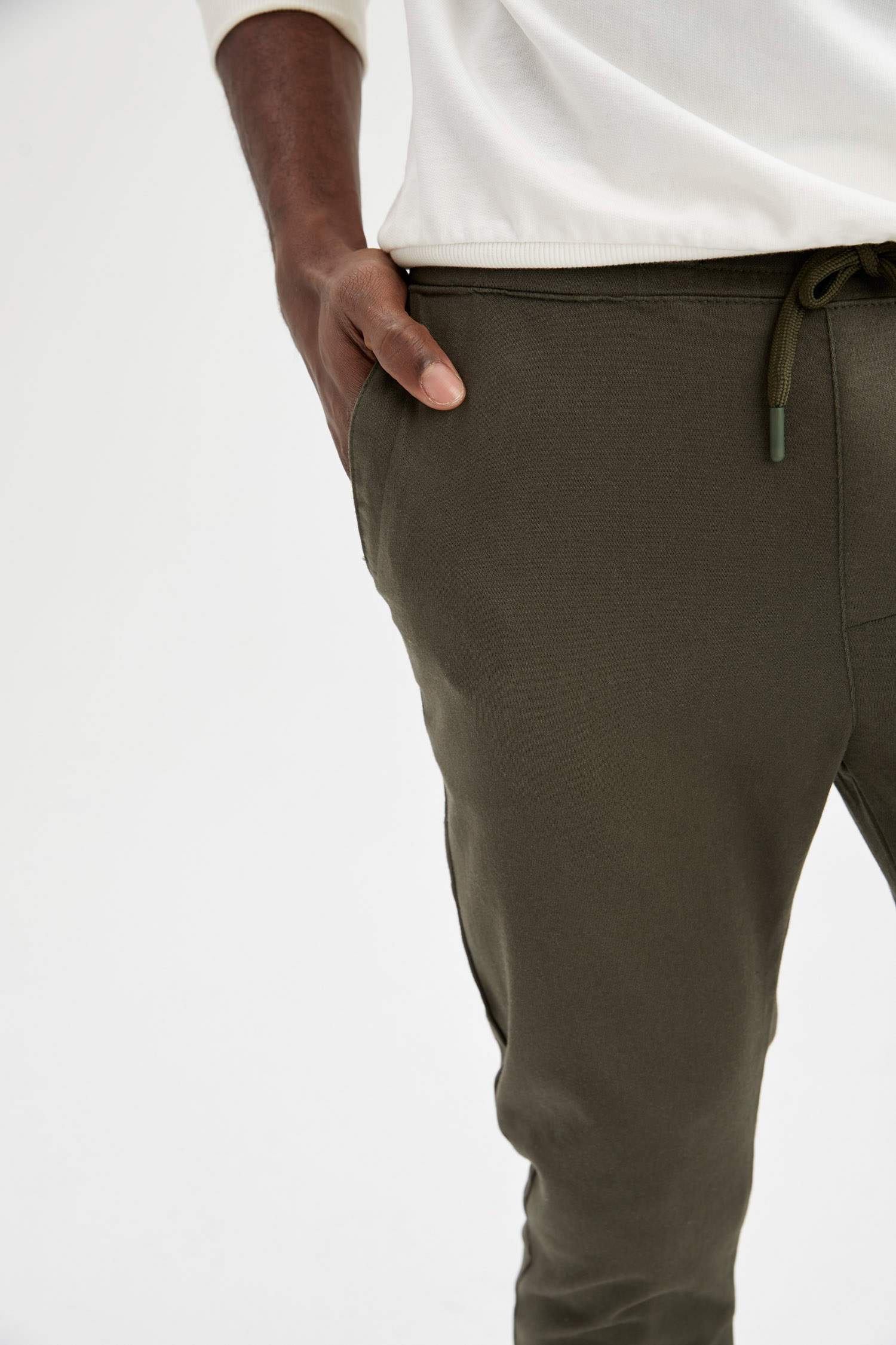 Jogger Fit Beli Bağcıklı Chino Pantolon