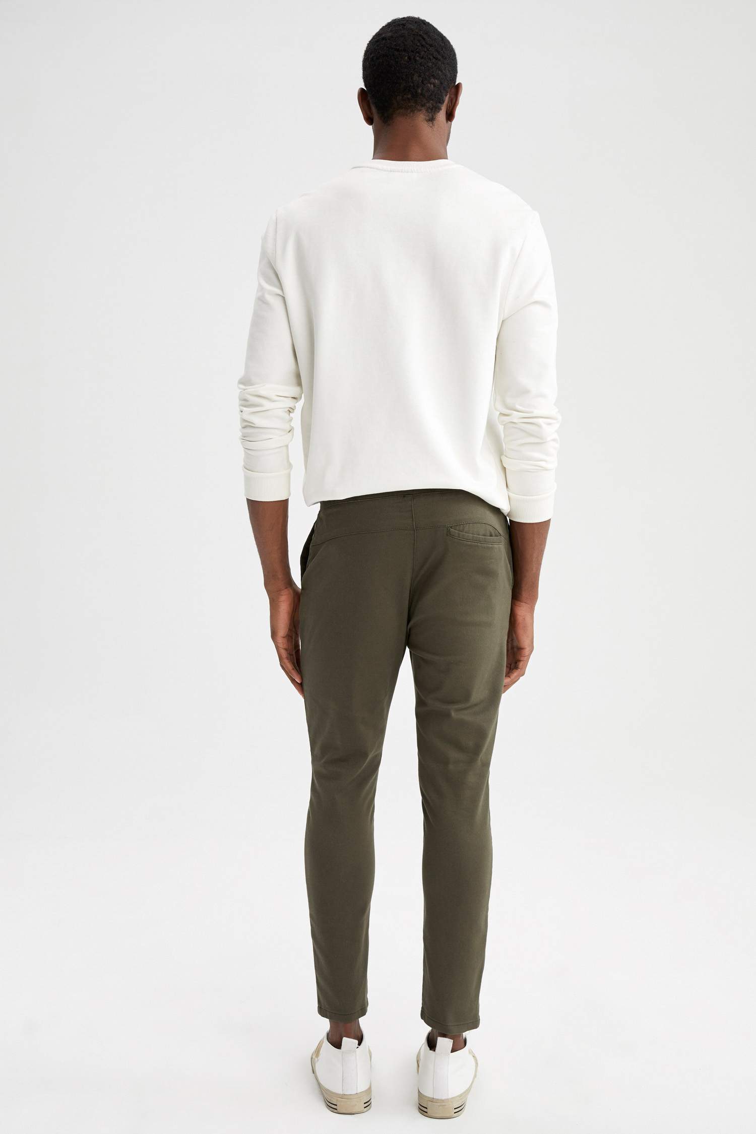 Jogger Fit Beli Bağcıklı Chino Pantolon