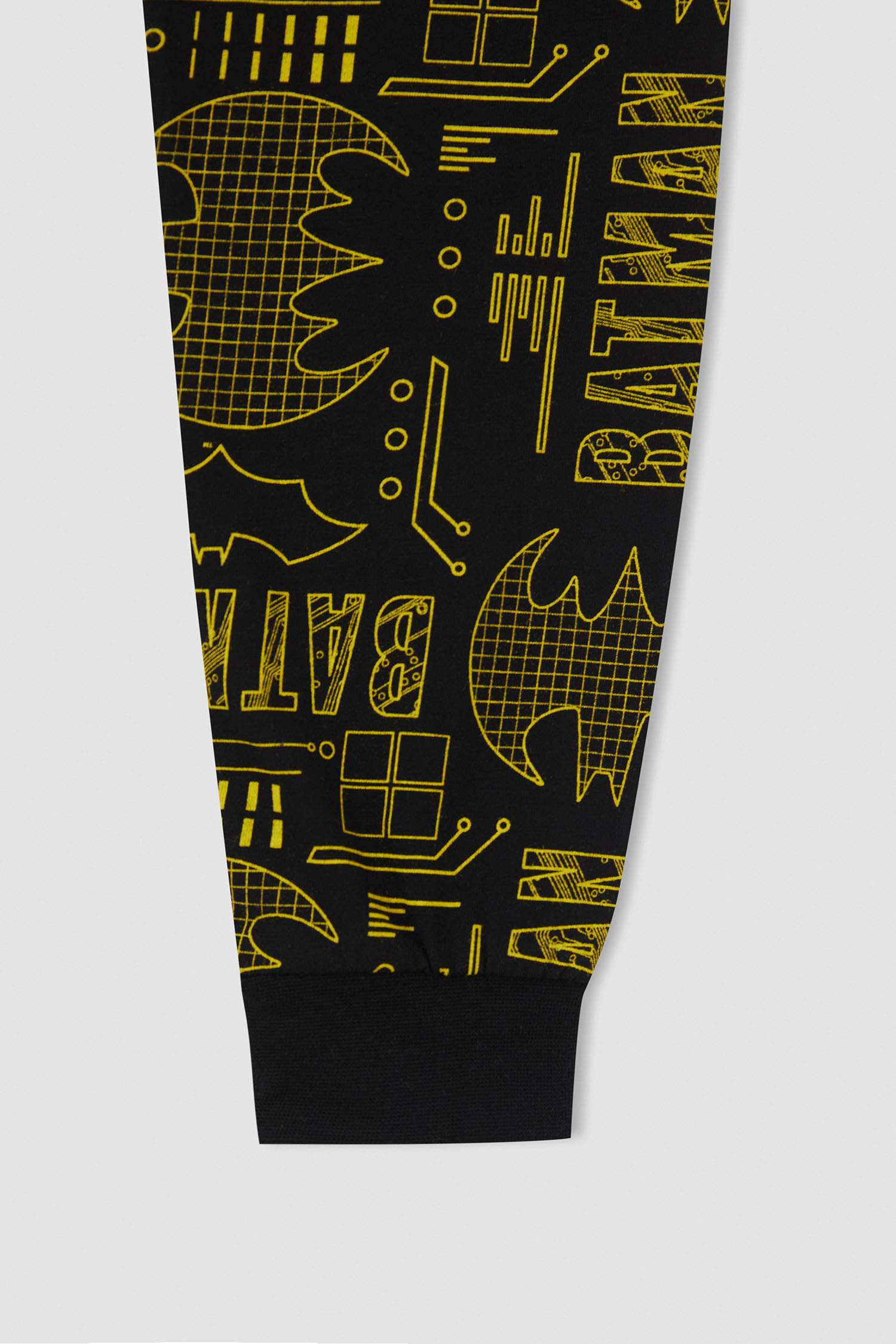 Erkek Çocuk Batman Lisanslı Uzun Kollu Pijama Takımı