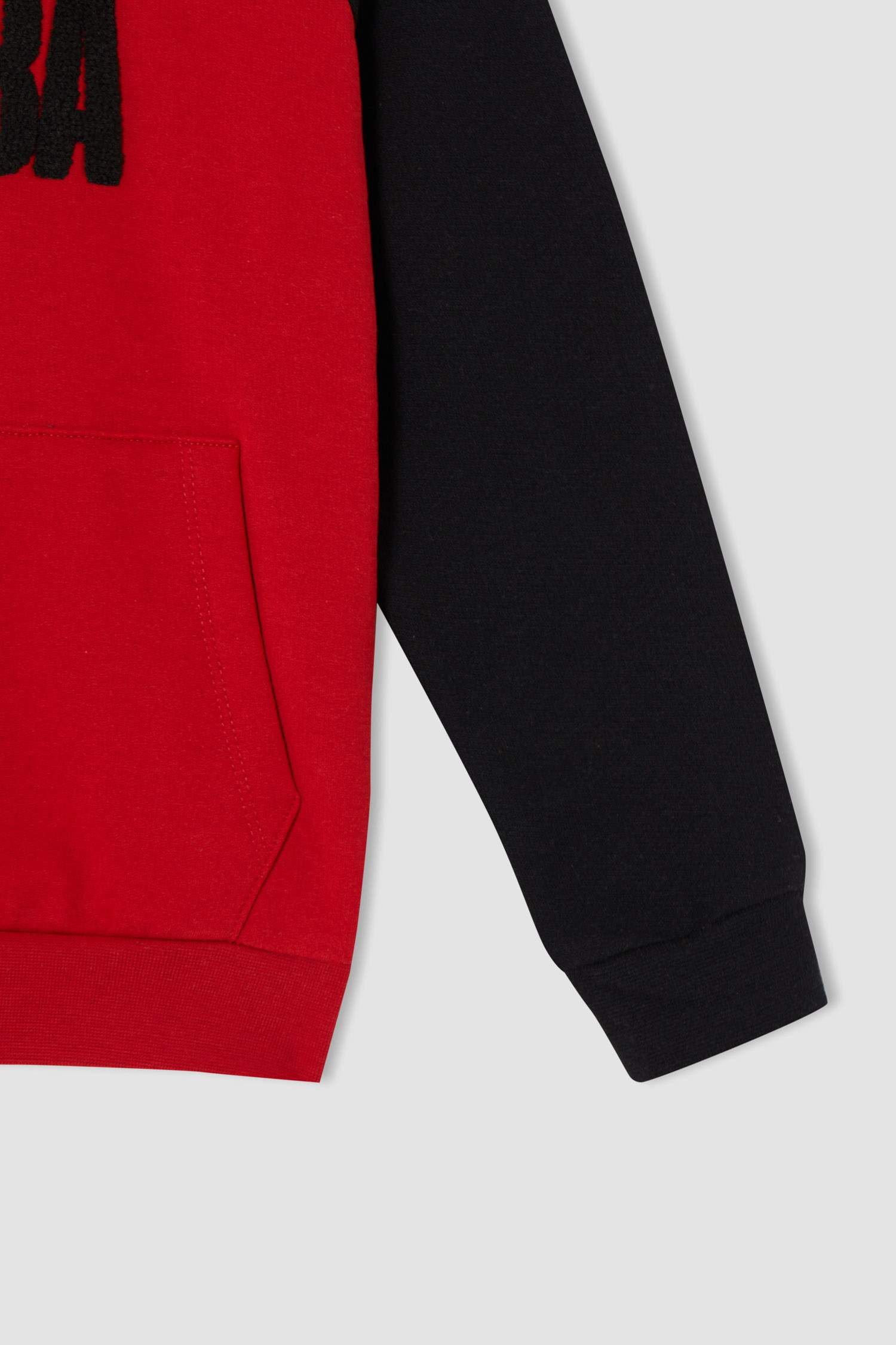 Erkek Çocuk NBA Lisanslı Regular Fit Kapüşonlu Sweatshirt