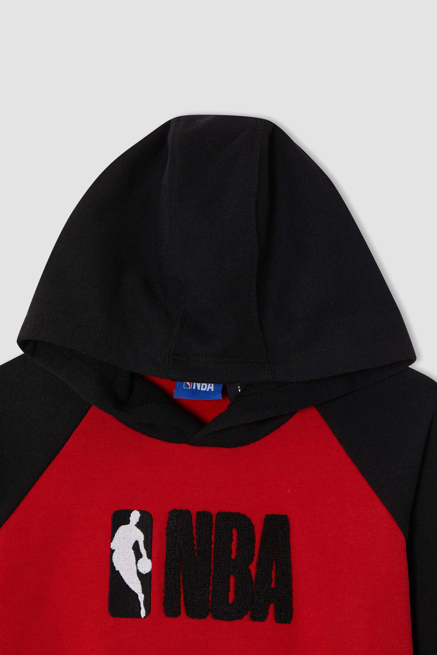 Erkek Çocuk NBA Lisanslı Regular Fit Kapüşonlu Sweatshirt