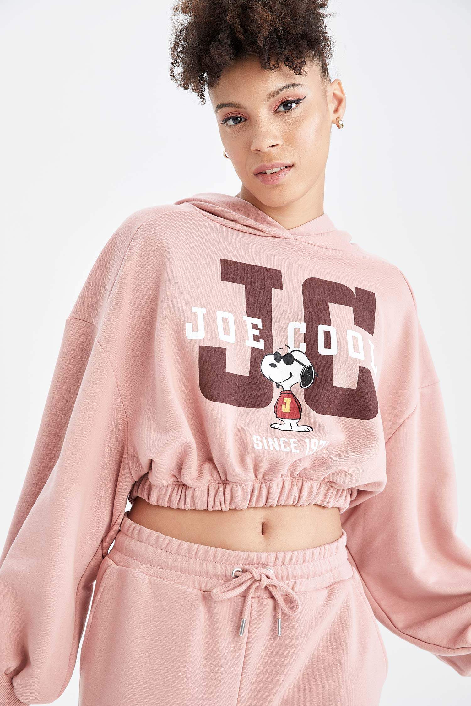 Coool Snoopy Lisanslı Relax Fit Crop Sweatshirt