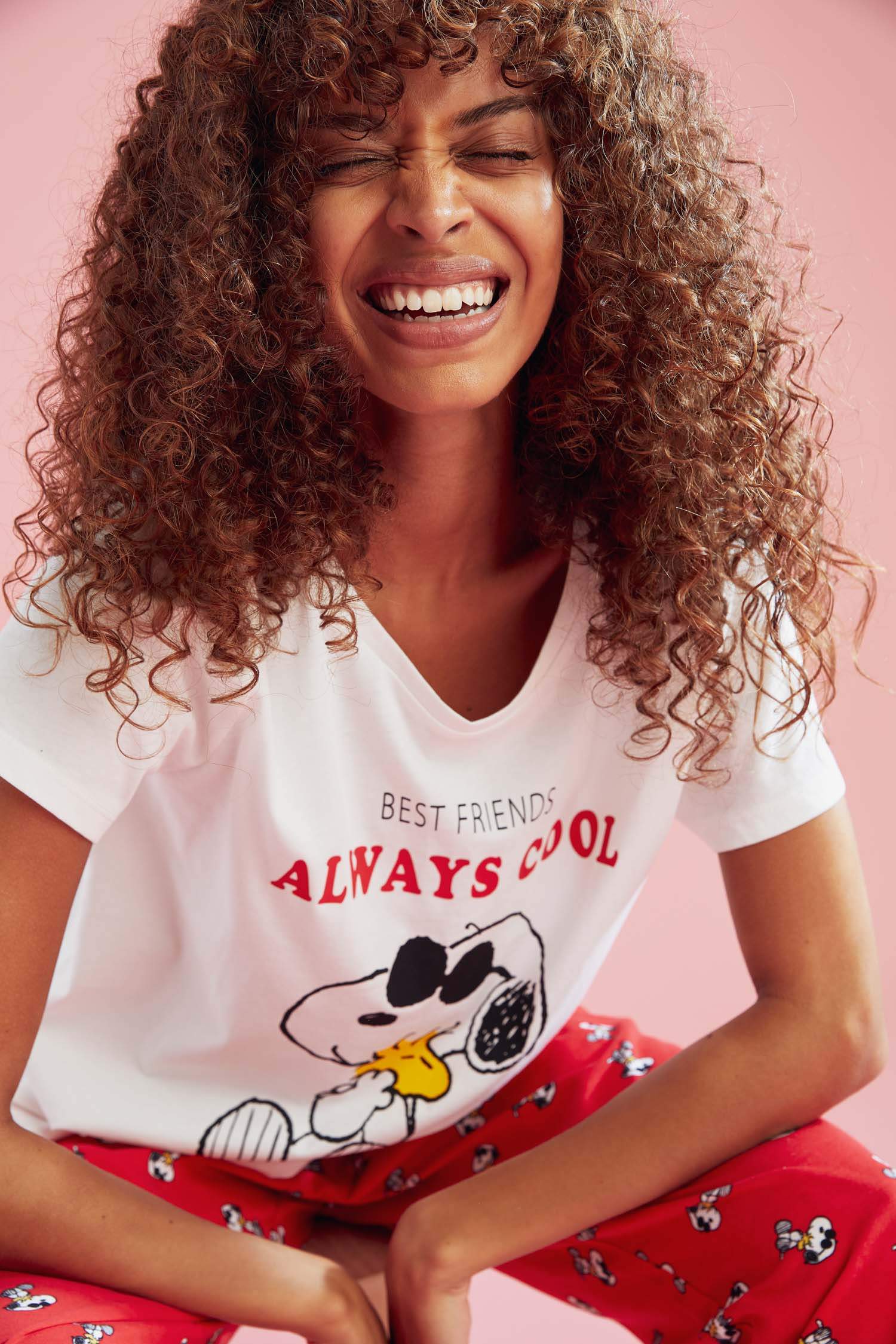 Snoopy Lisanslı Kısa Kollu Üst ve Uzun Alt Pijama Takımı