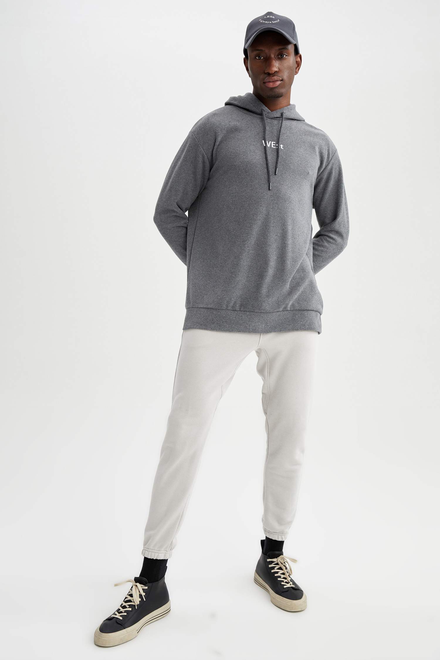 Oversize Fit Kapüşonlu Baskılı Uzun Kollu Sweatshirt