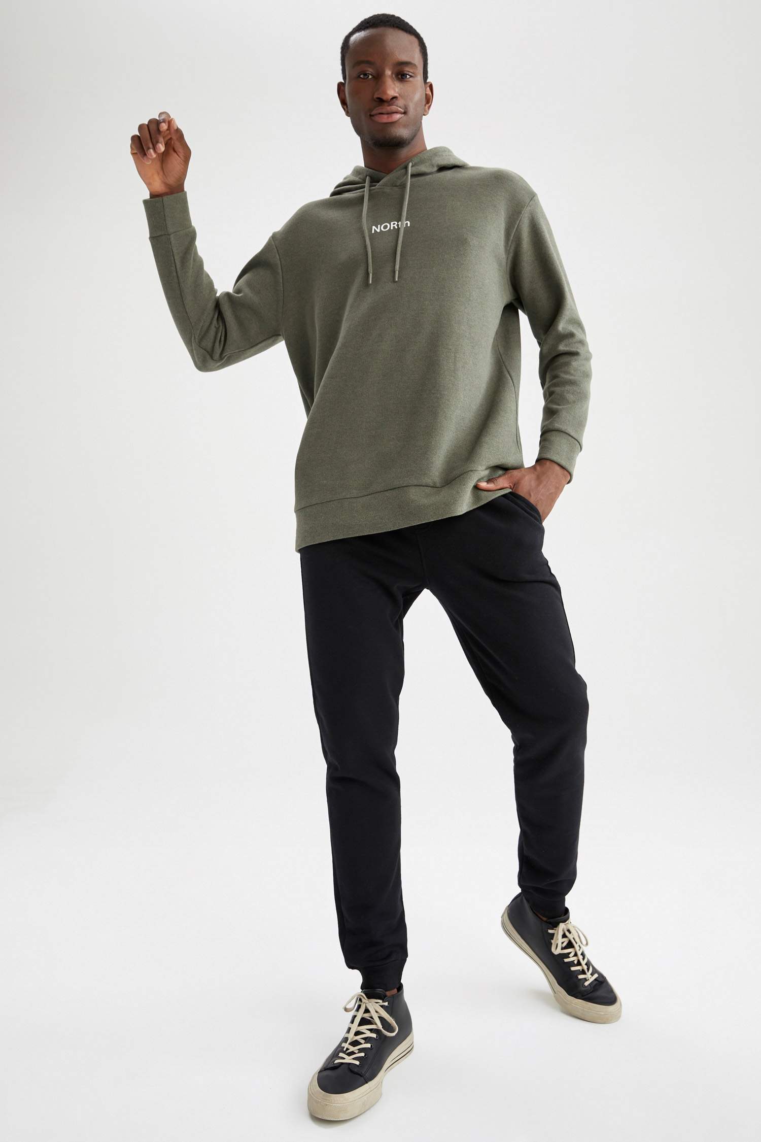 Oversize Fit Kapüşonlu Baskılı Uzun Kollu Sweatshirt