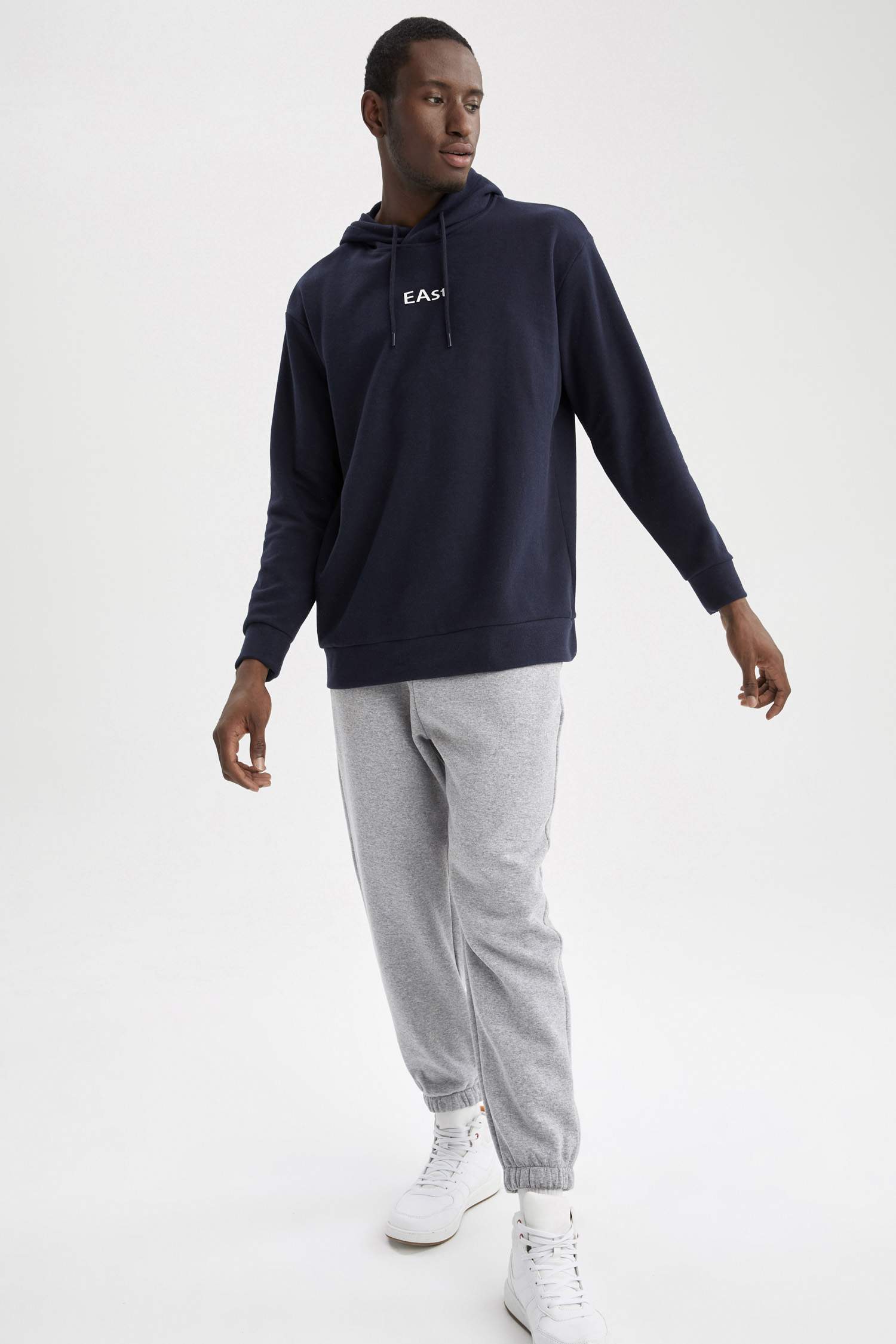 Oversize Fit Kapüşonlu Baskılı Uzun Kollu Sweatshirt