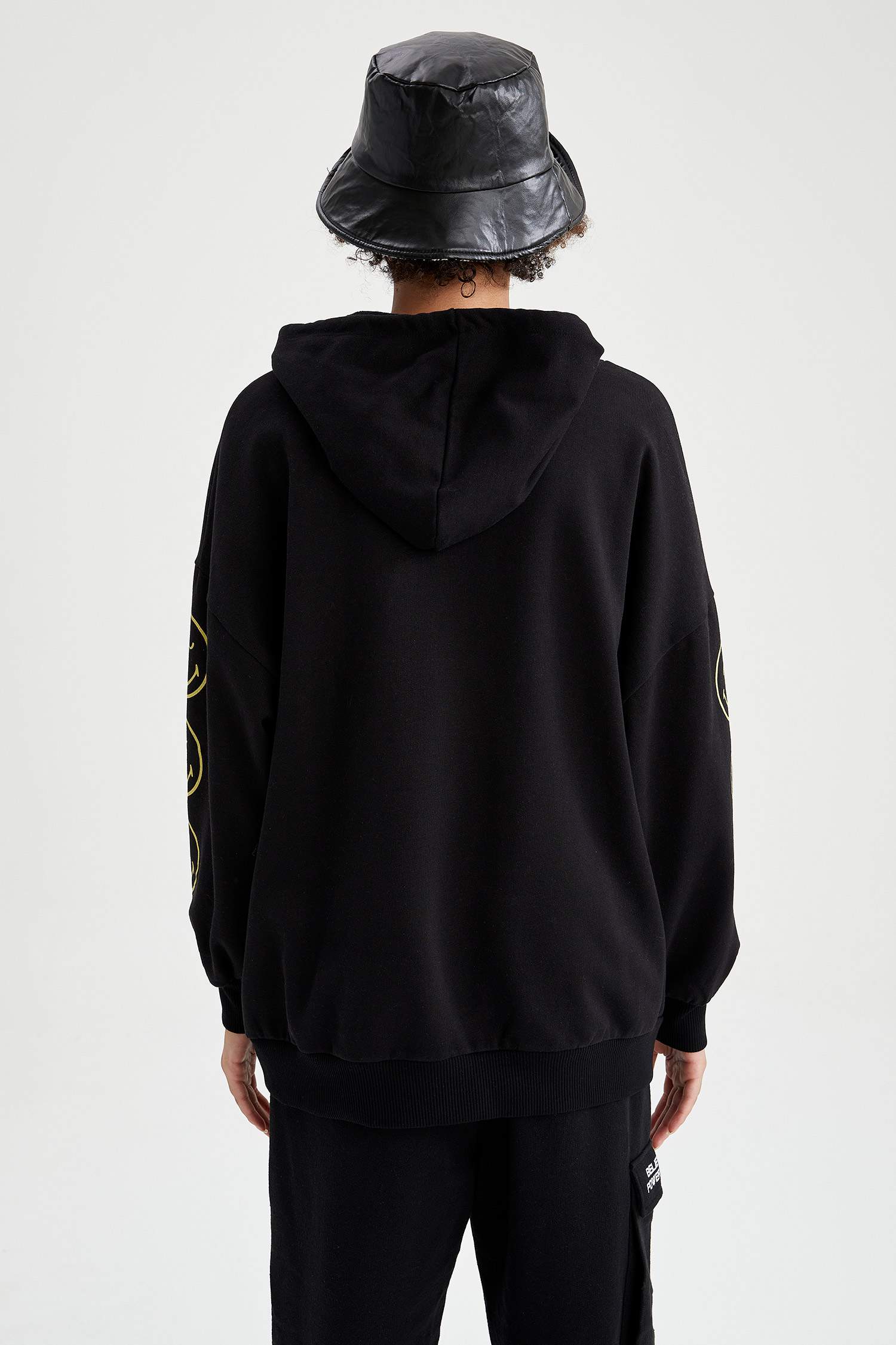 Smiley Lisanslı Oversize Fit Sweatshirt