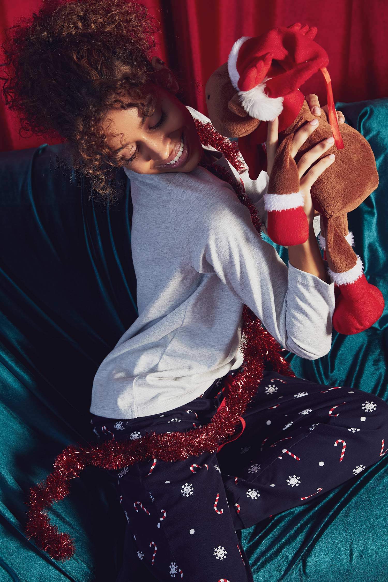 Yılbaşı Temalı Pamuklu Pijama Takımı
