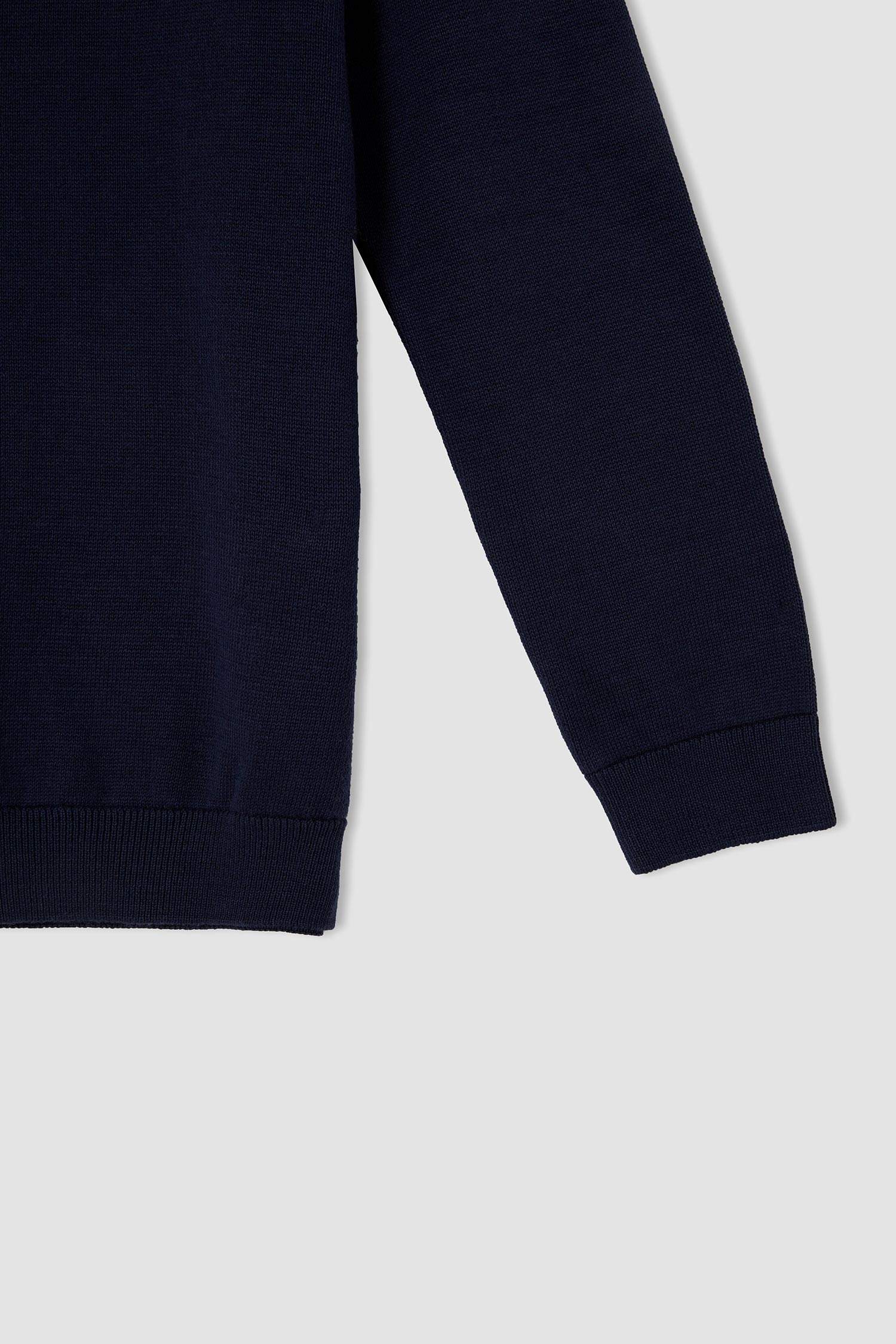 Erkek Çocuk Slim Fit Bisiklet Yaka Renk Bloklu Triko Kazak