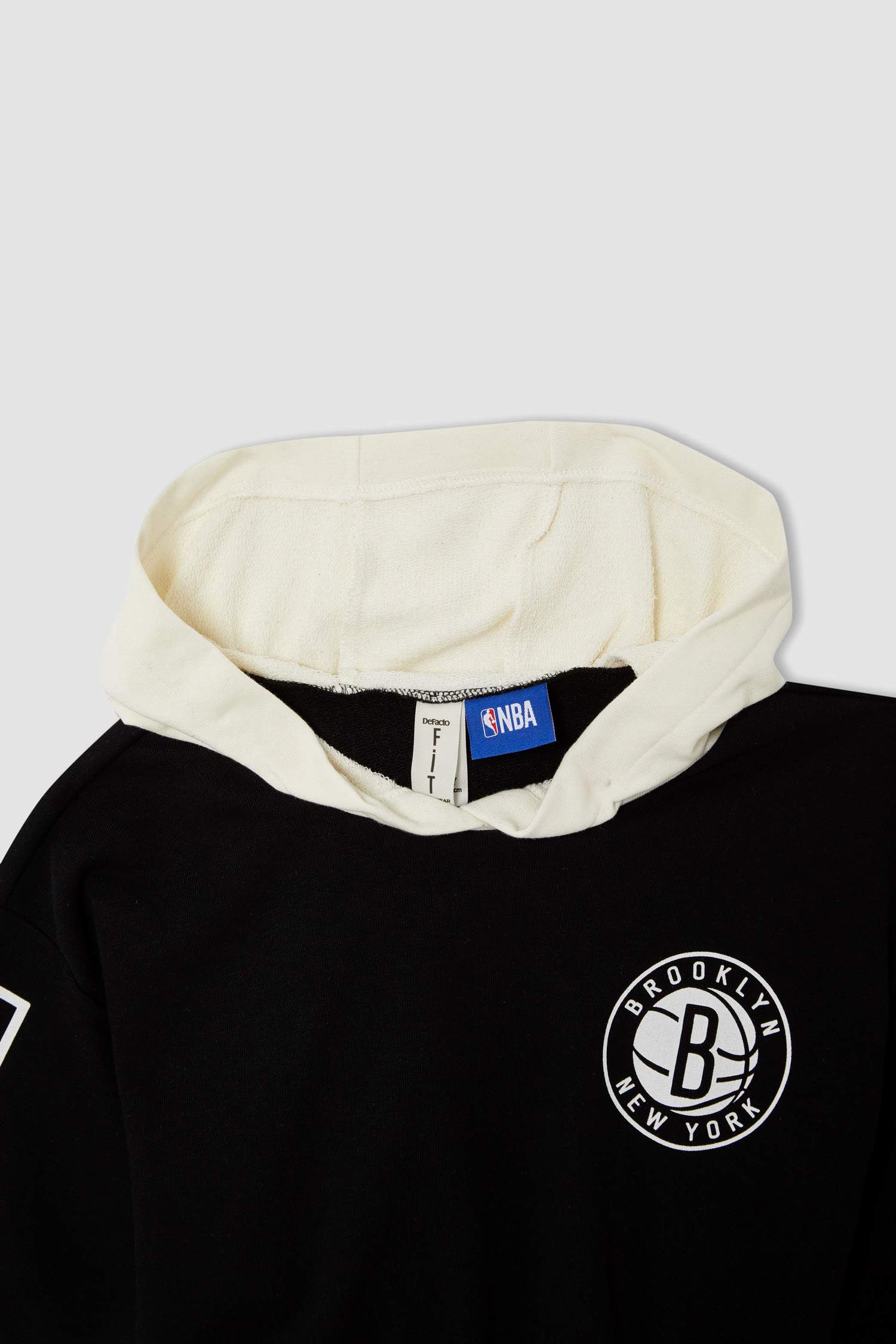 Kız Çocuk Brooklyn Nets Lisanslı Sırt Baskılı Crop Bisiklet Yaka Sweatshirt