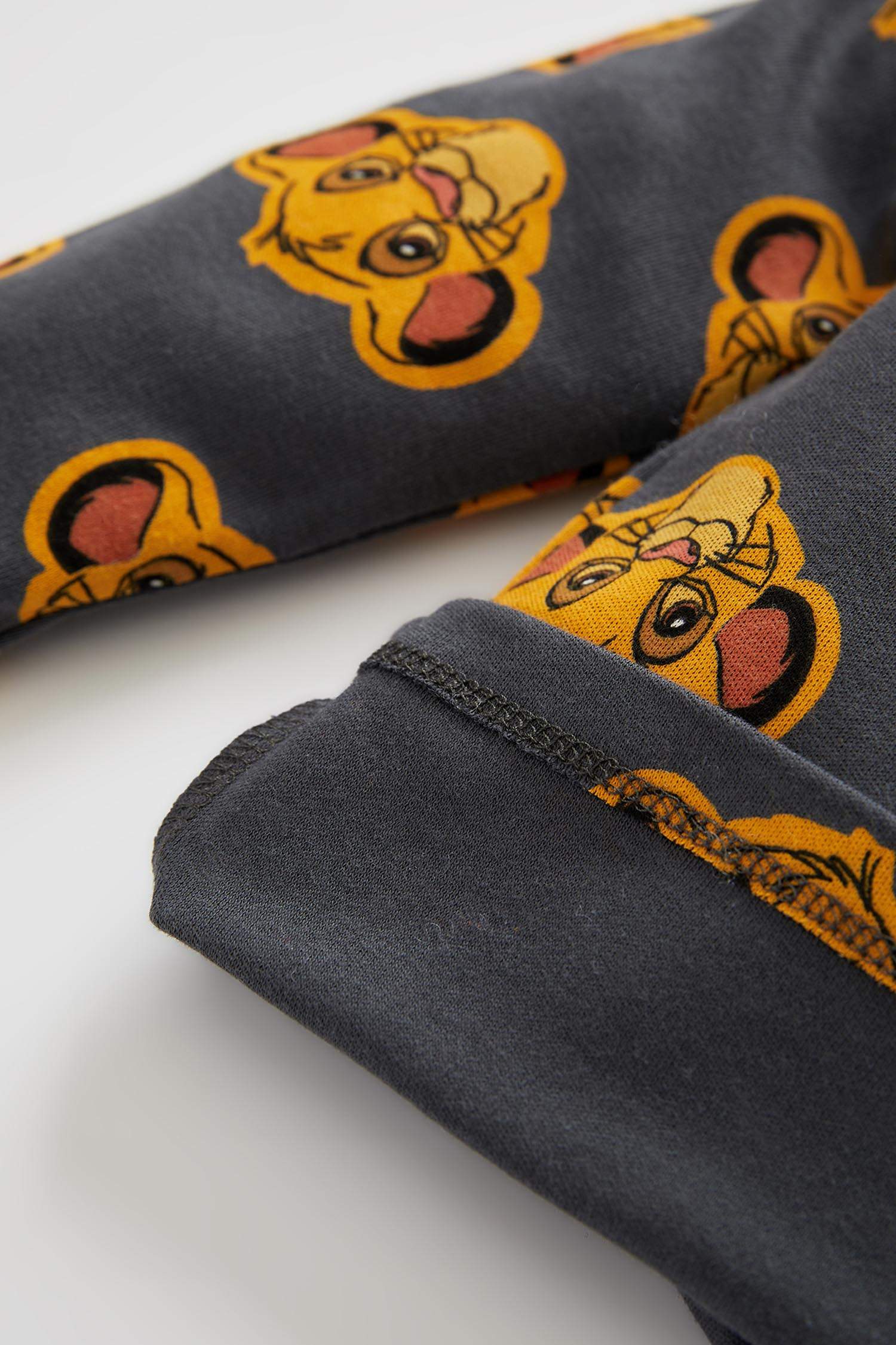 Erkek Bebek Lion King Lisanslı Uzun Kollu Pamuklu Pijama Takım