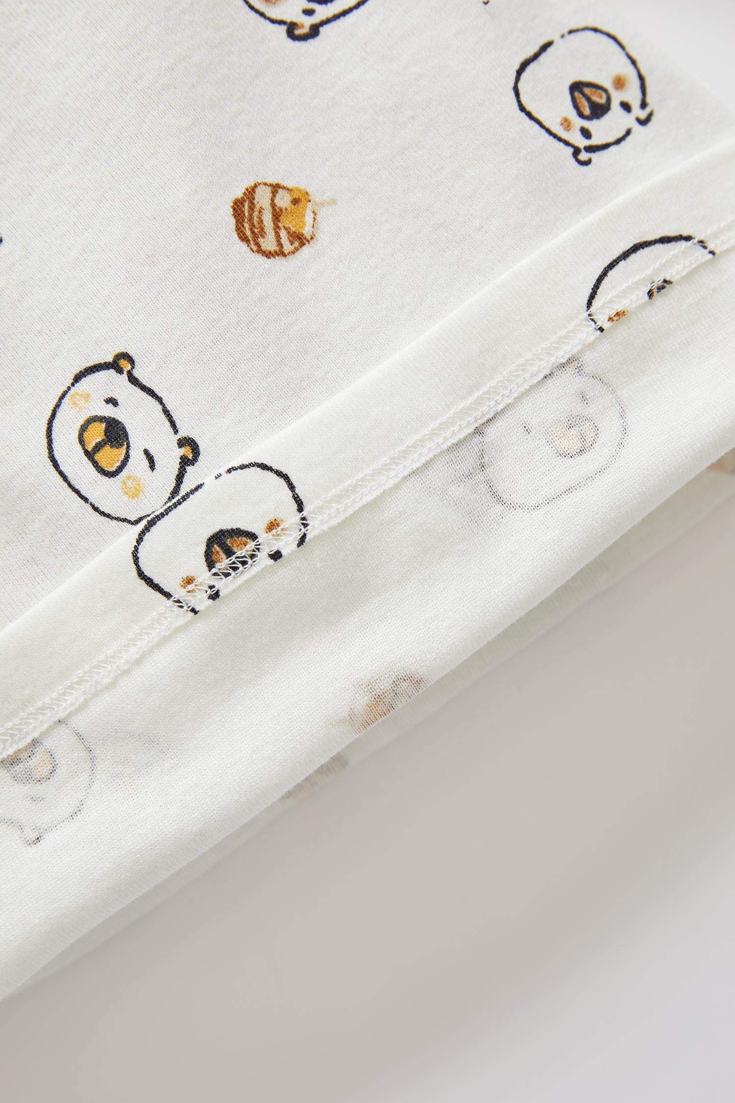 Erkek Bebek Desenli Uzun Kollu Pijama Takımı