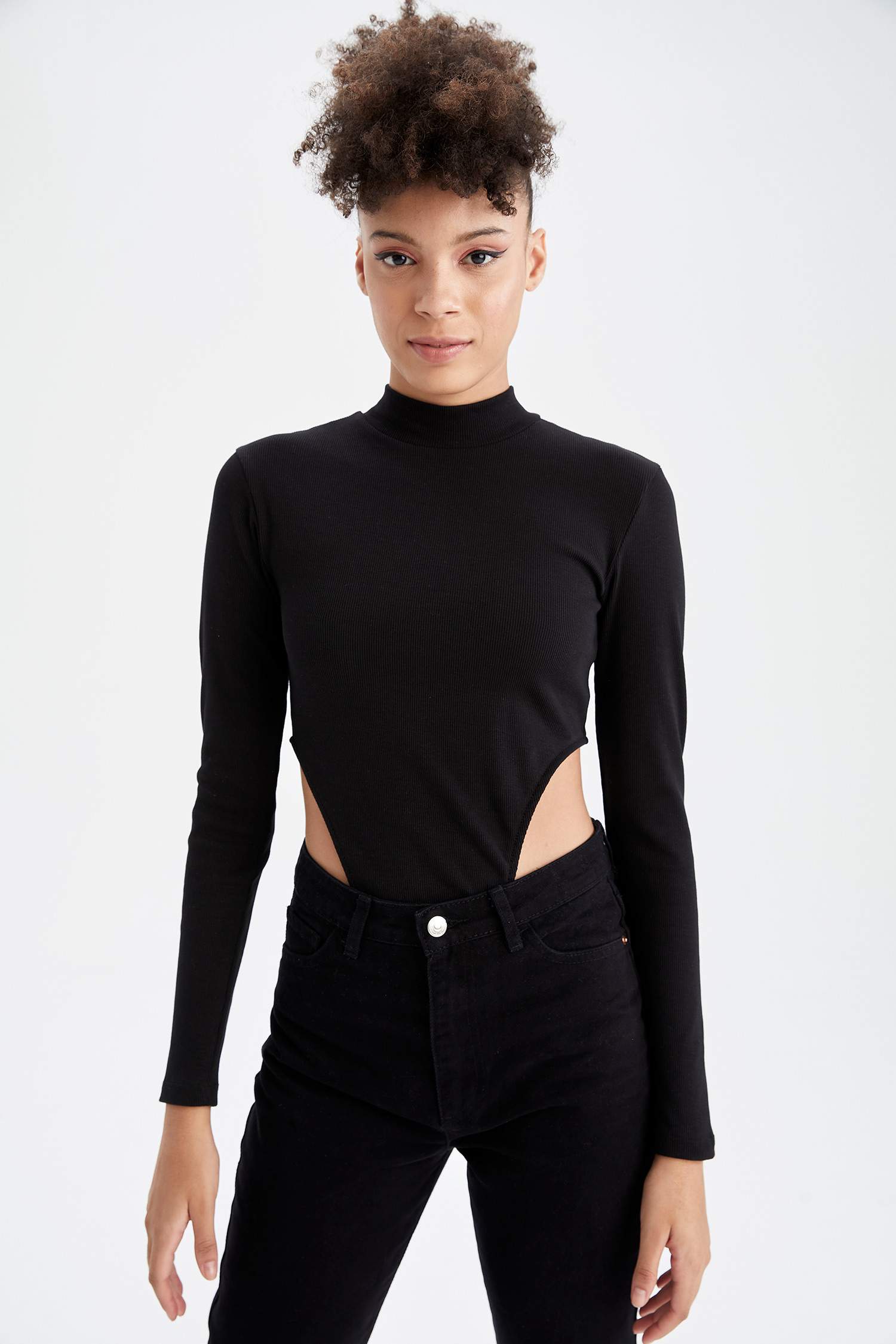 Coool Dik Yaka Slim Fit Bel Detaylı Body