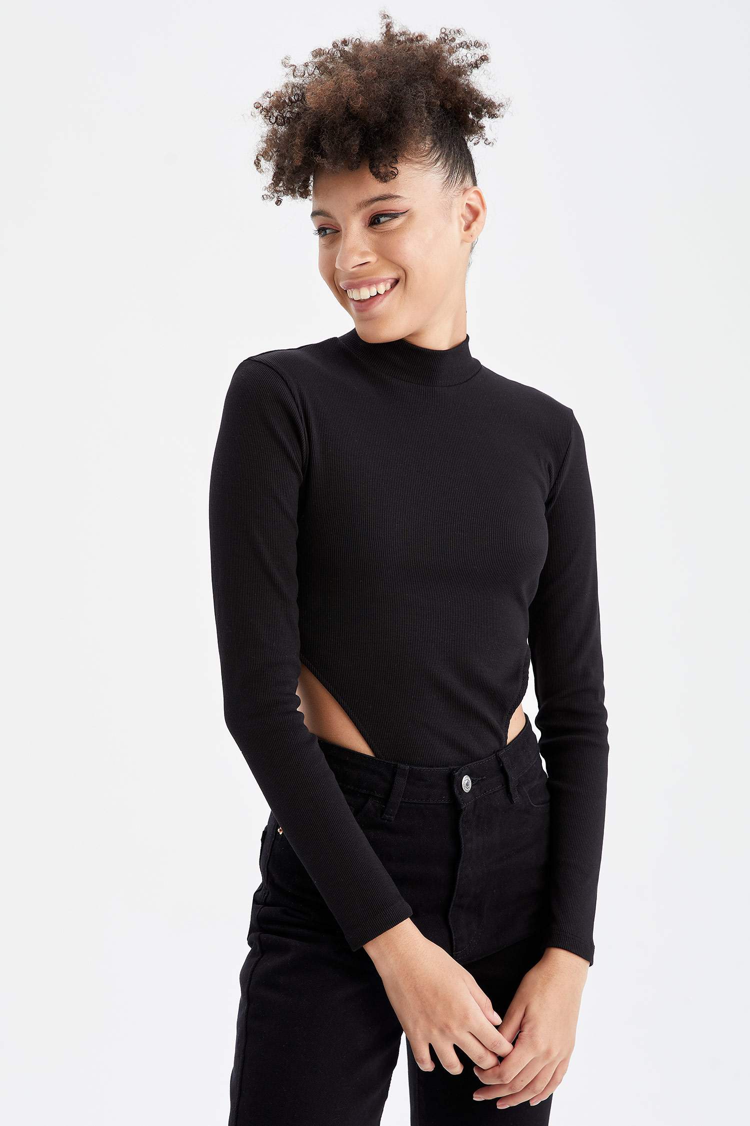 Coool Dik Yaka Slim Fit Bel Detaylı Body
